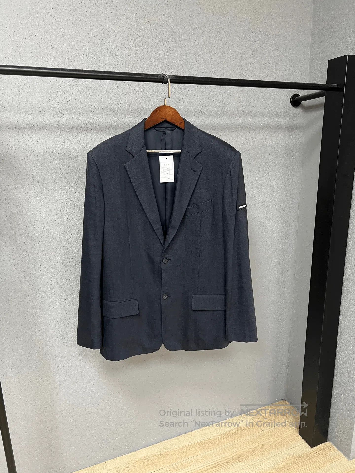 Balenciaga Balenciaga Sleeve Logo Linen Blazer. Size US S / EU 44-46 / 1 - 1 Thumbnail