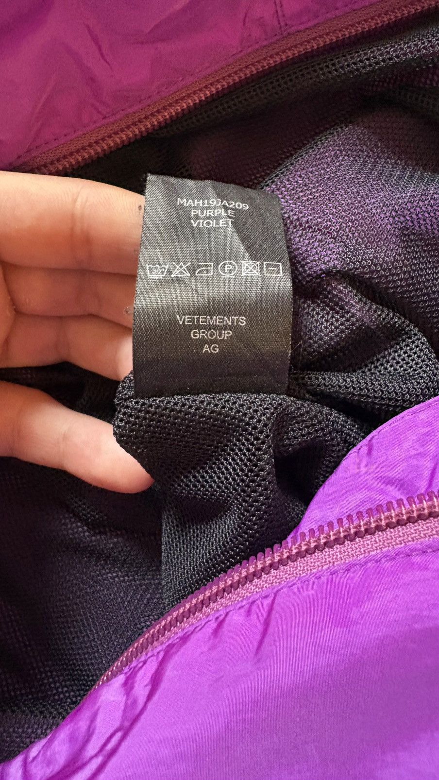 Vetements Vetements FW2019 Angel Track Jacket Size US S / EU 44-46 / 1 - 8 Thumbnail