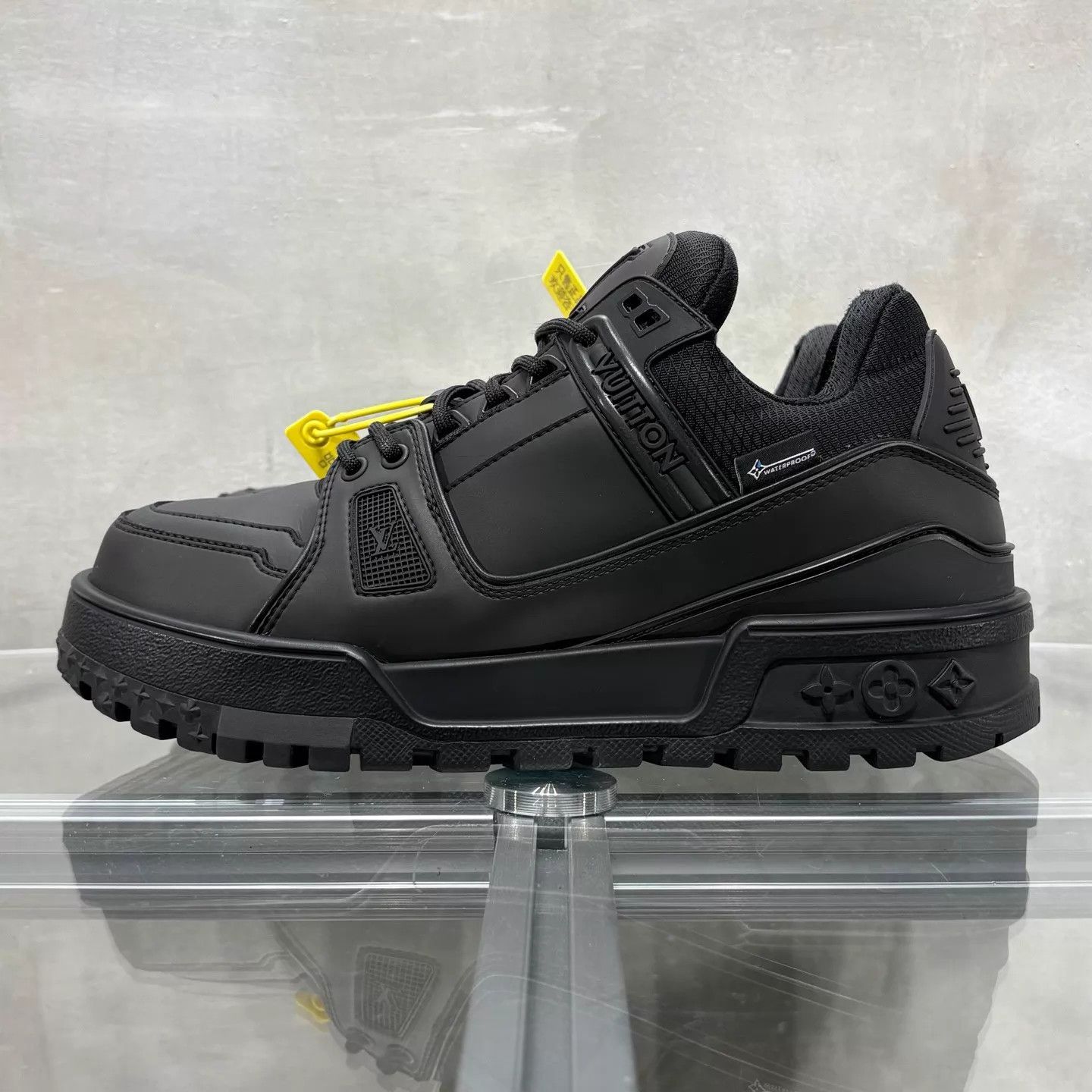 Louis Vuitton LV Trainer Ski Series Black UK7 (41) Size US 8 / EU 41 - 3 Thumbnail