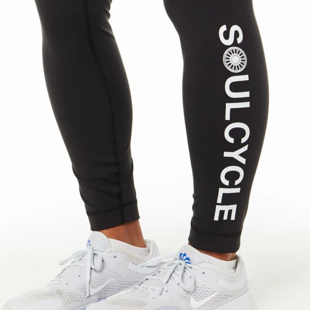 Lululemon SoulCycle Black Leggings Size 28" / US 6 / IT 42 - 2 Thumbnail