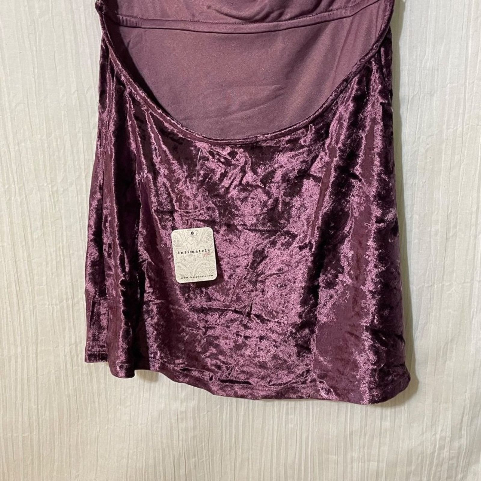 Free People Free People Intimates All Night Velvet Camisole Fig Jam XS Size XS / US 0-2 / IT 36-38 - 7 Thumbnail