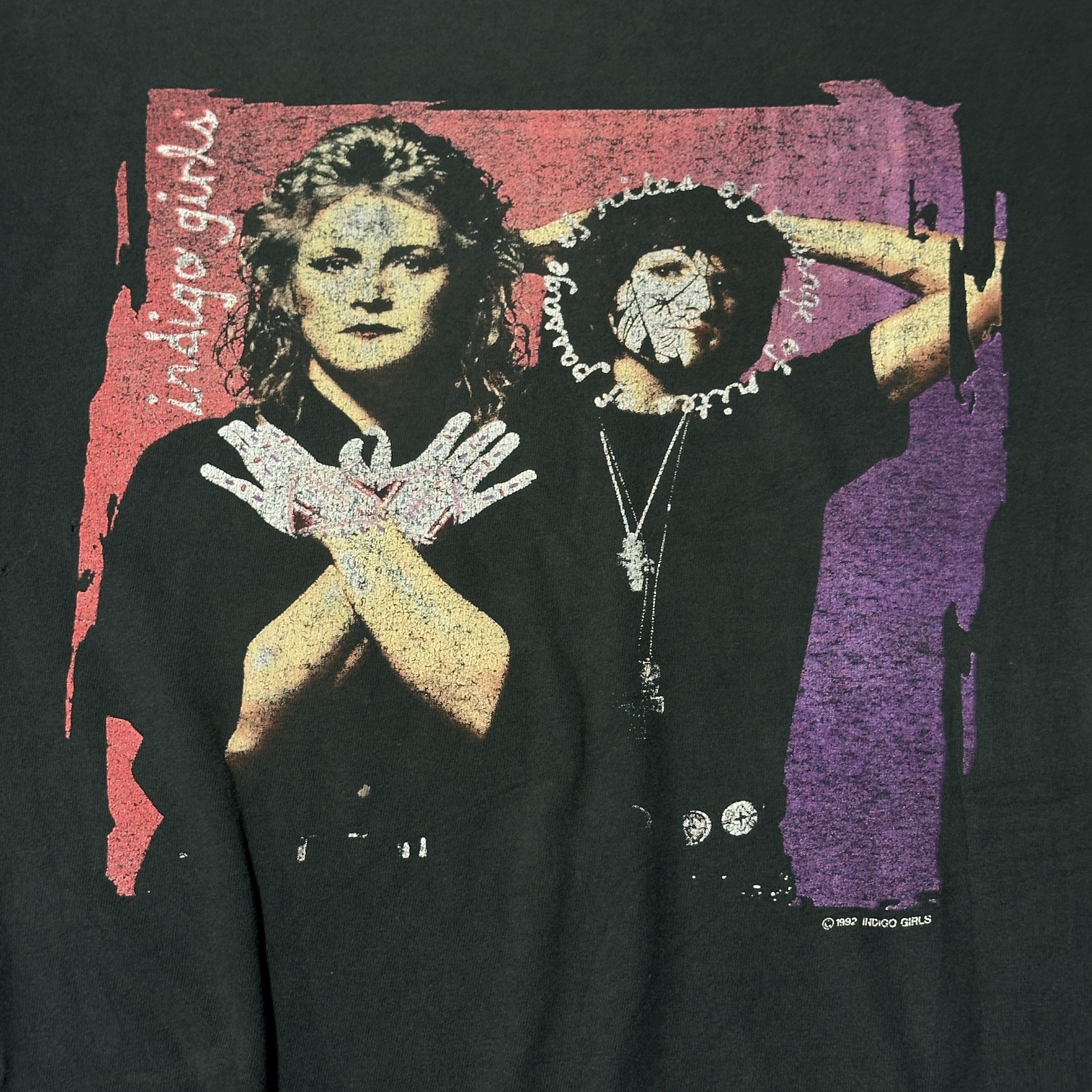 Indigo Vintage Indigo Girls 1992 Rites of Passage Tour Graphic T-Shirt Size L Size US L / EU 52-54 / 3 - 3 Thumbnail