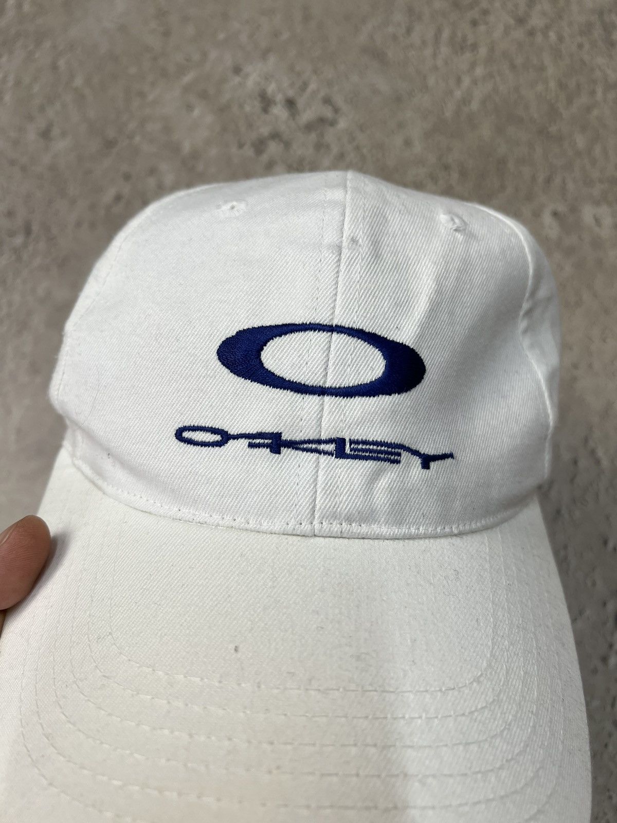 Oakley × Vintage Vintage Oakley Centre Logo cotton Cap Gorpcore Size ONE SIZE - 6 Thumbnail