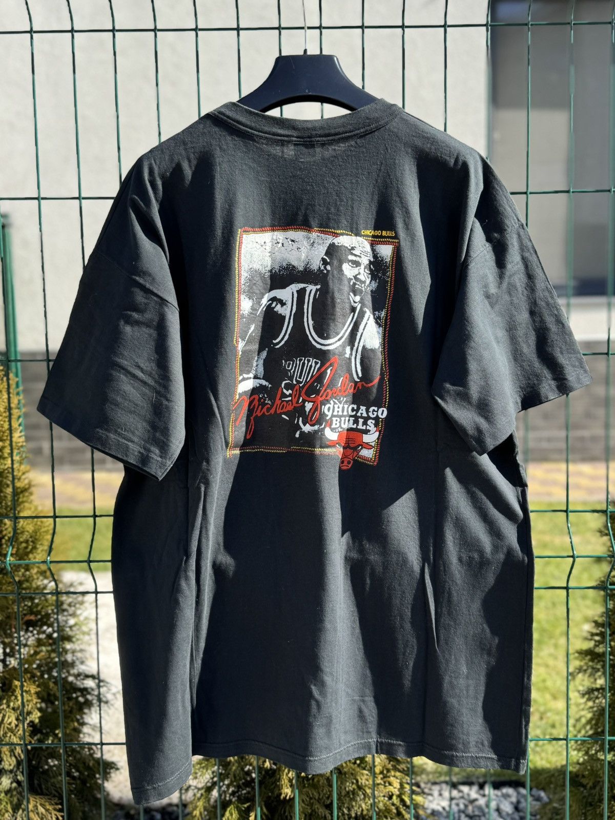 Vintage Vintage 90s Chicago Bulls Michael Jordan Tee Single Stitch Size US XL / EU 56 / 4 - 5 Thumbnail