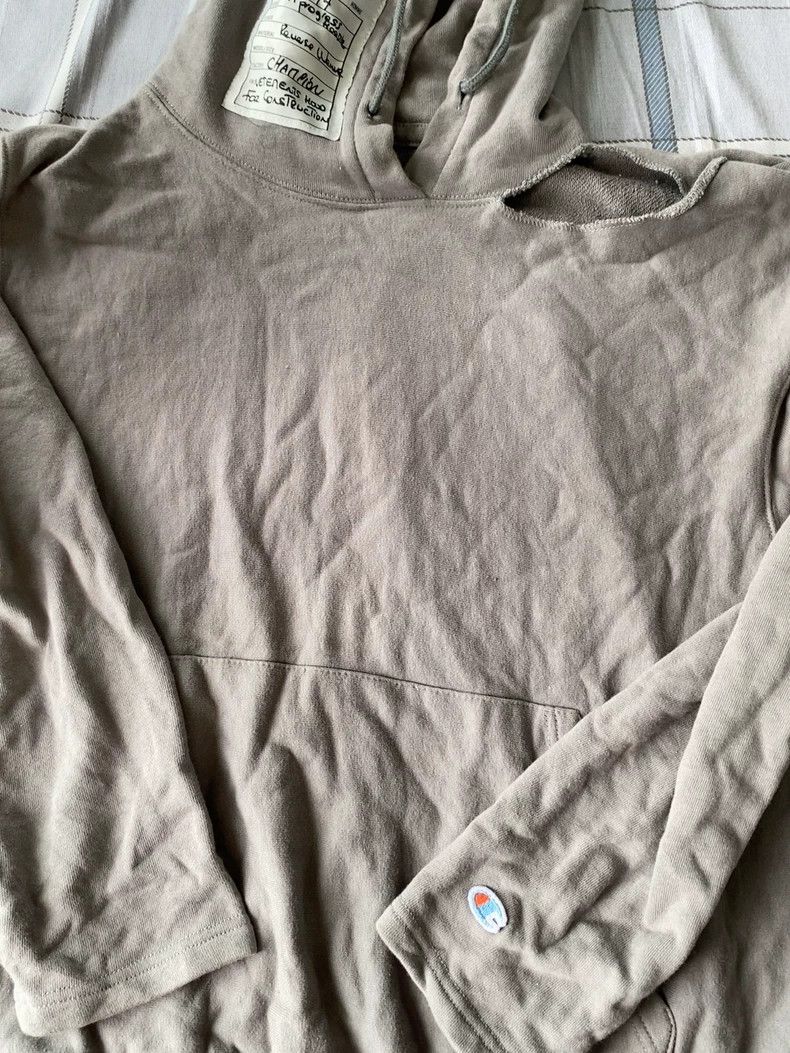 Vetements Vetements Champion Collaborative Distressed Off-the-should Size US L / EU 52-54 / 3 - 6 Thumbnail