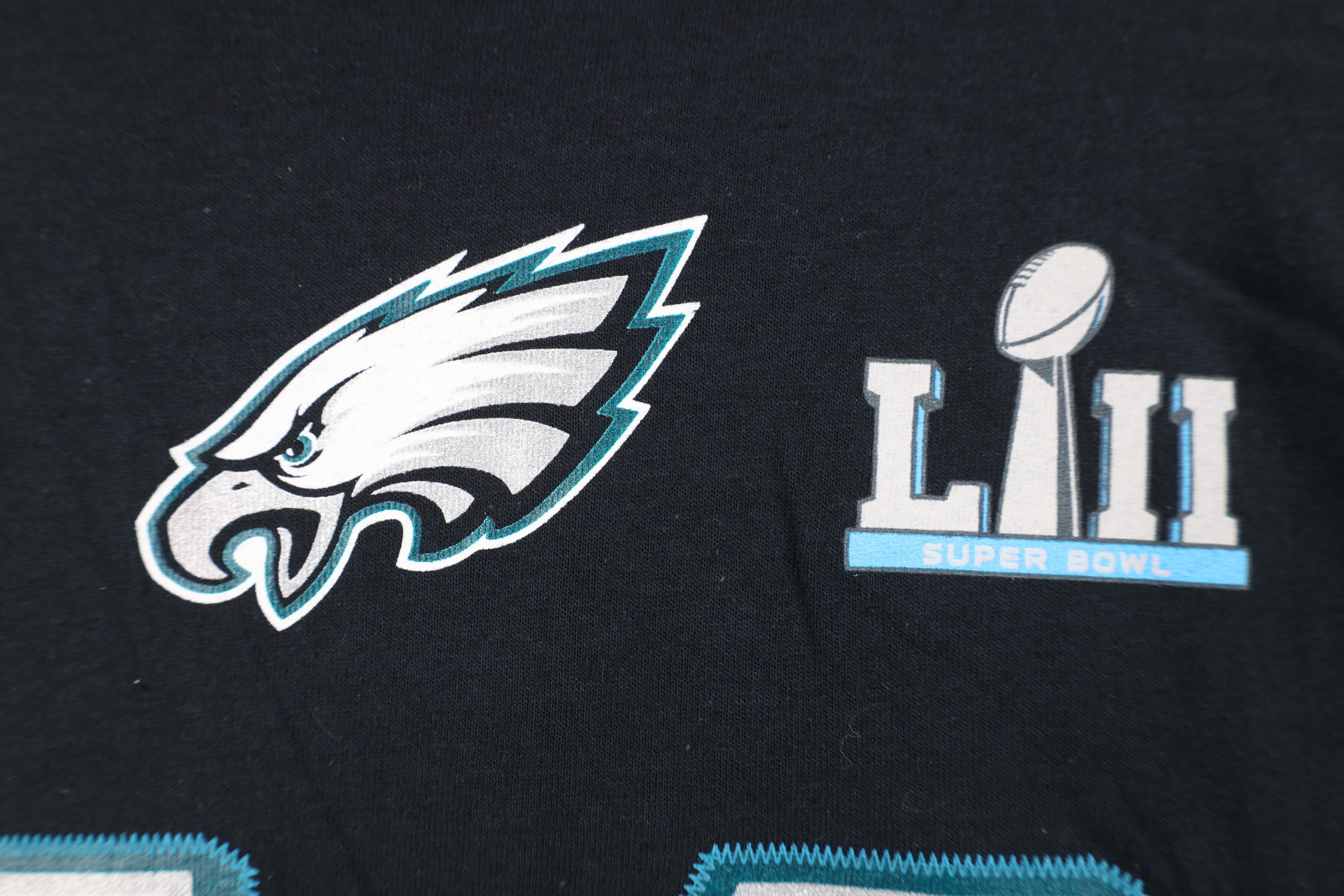 Vintage New Super Carson Wentz Philadelphia Eagles Jersey T-Shirt Size US XXL / EU 58 / 5 - 5 Thumbnail