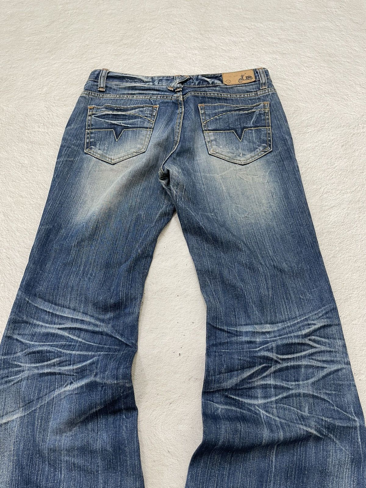 Japanese Brand 00s Diesel Flare Denim Distressed Bootcut Blue Jeans Wash Y2 Size US 31 - 9 Thumbnail