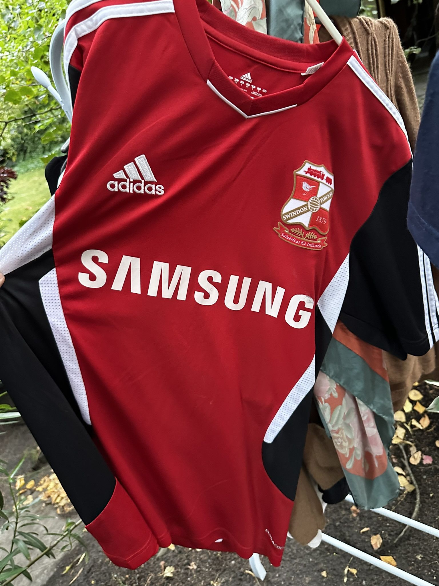 Adidas Vintage Adidas Swidon Town Football Soccer T-shirt Size US S / EU 44-46 / 1 - 2 Thumbnail