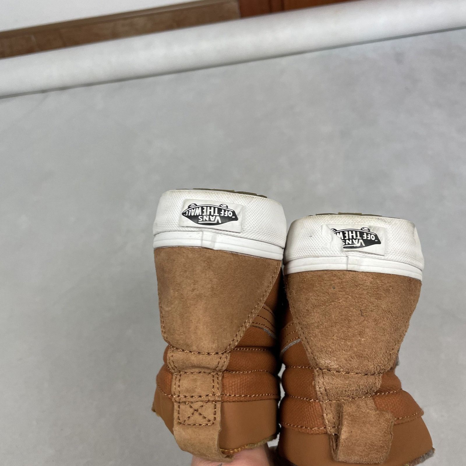 Vans Vans Sk8-Hi MTE Unisex Brown Lace-Up Skate Shoes M5.5/W7 Size US 5.5 / EU 38 - 10 Thumbnail
