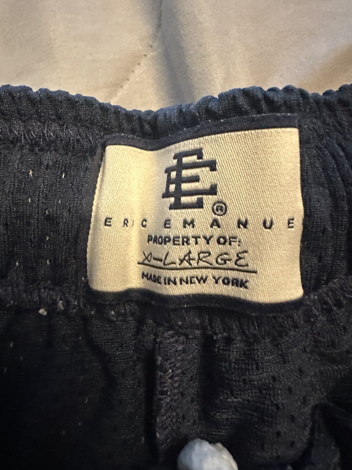 Eric Emanuel Eric Emanuel Navy x Cream Shorts Size US 38 / EU 54 - 4 Thumbnail