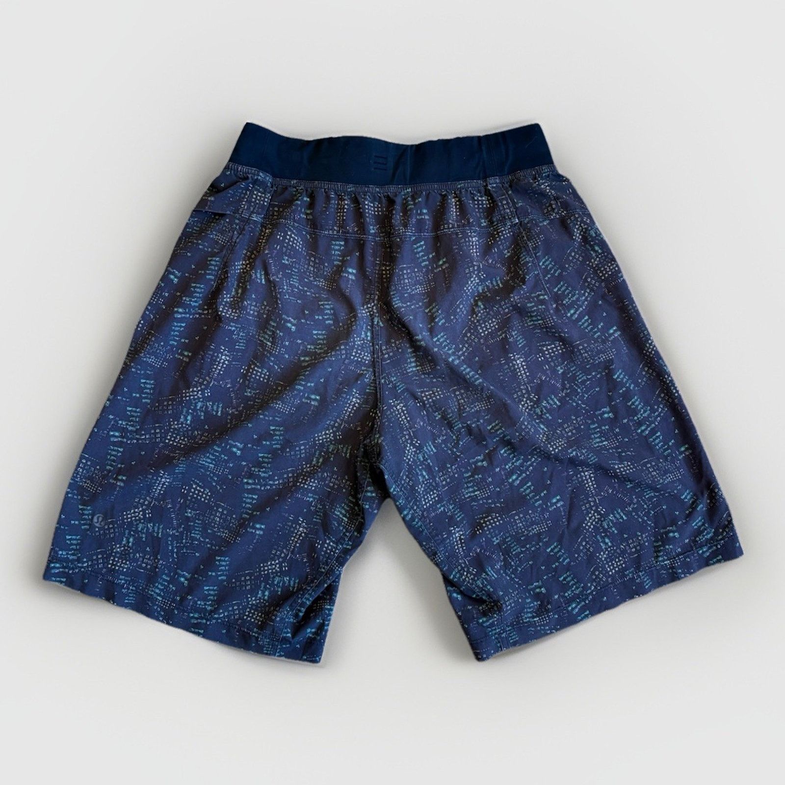Lululemon Lululemon Surge Shorts Men Small Black Gym Running Training Size US 28 / EU 44 - 2 Thumbnail