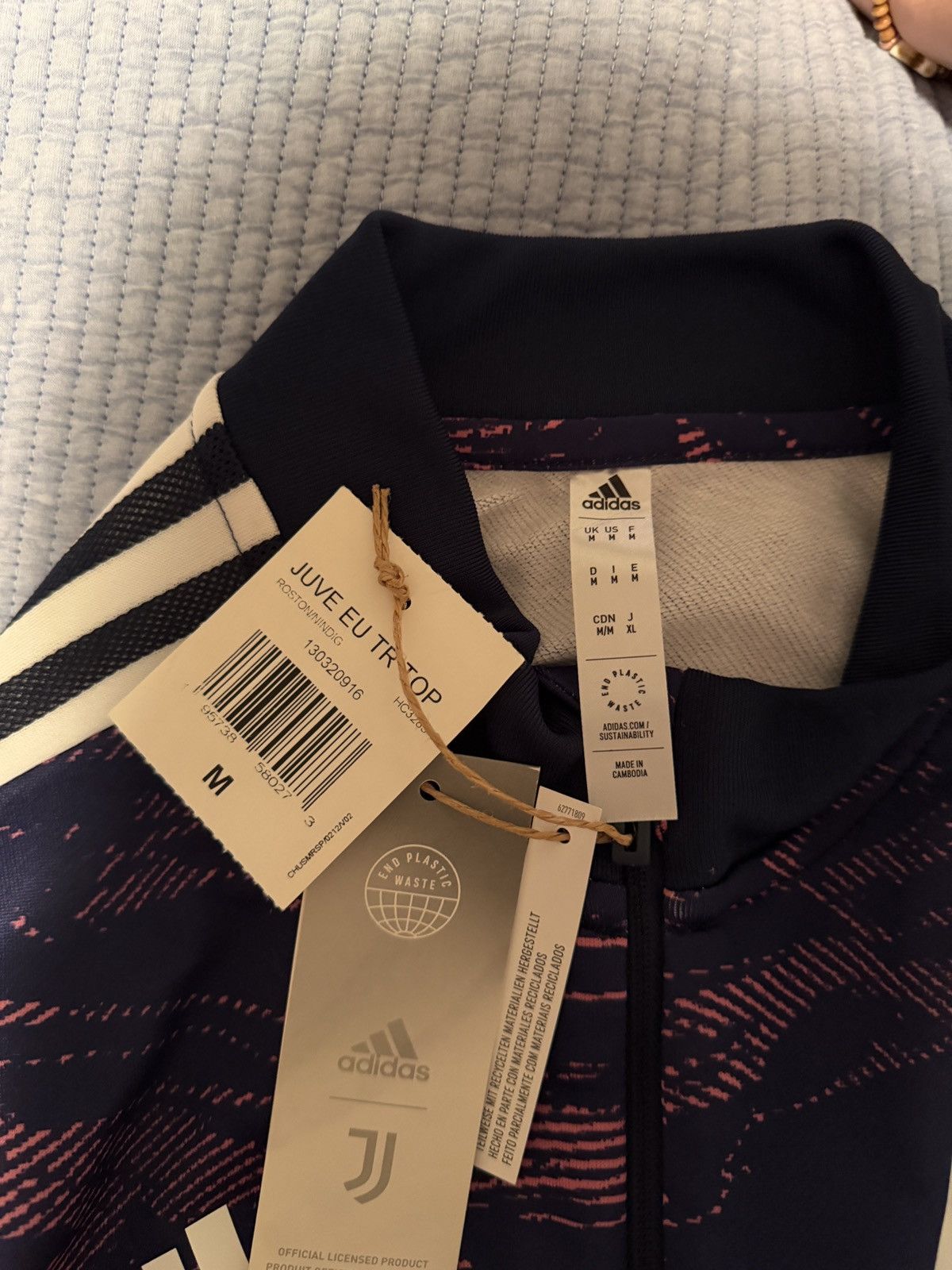 Adidas 2021 Juventus EU Training Top Size US M / EU 48-50 / 2 - 3 Thumbnail