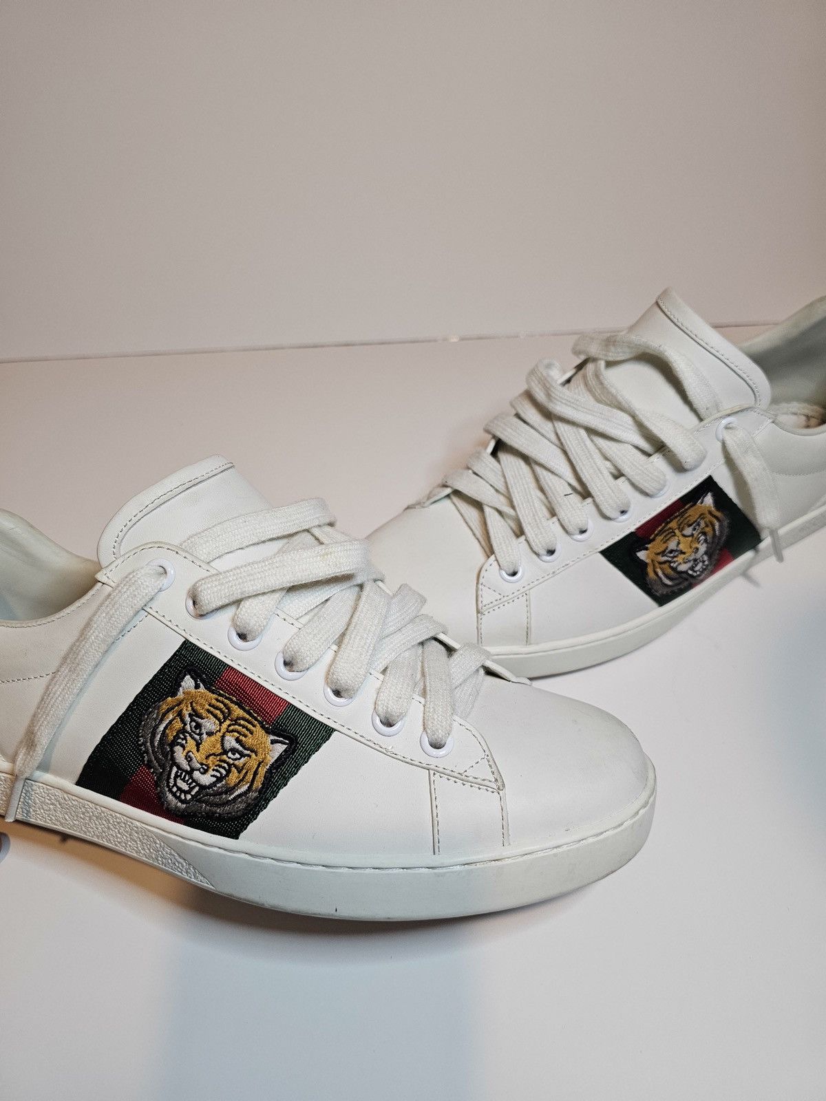 Gucci shoes fashion tiger