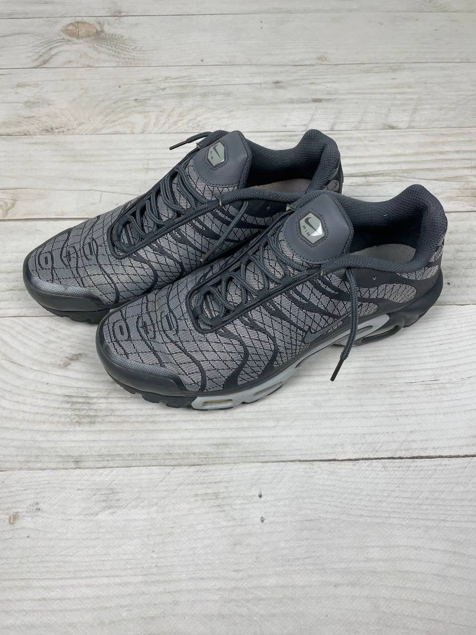 Nike Nike Air Max Plus TN White Grey Trainers Sneakers Size US 11 / EU 44 - 5 Thumbnail