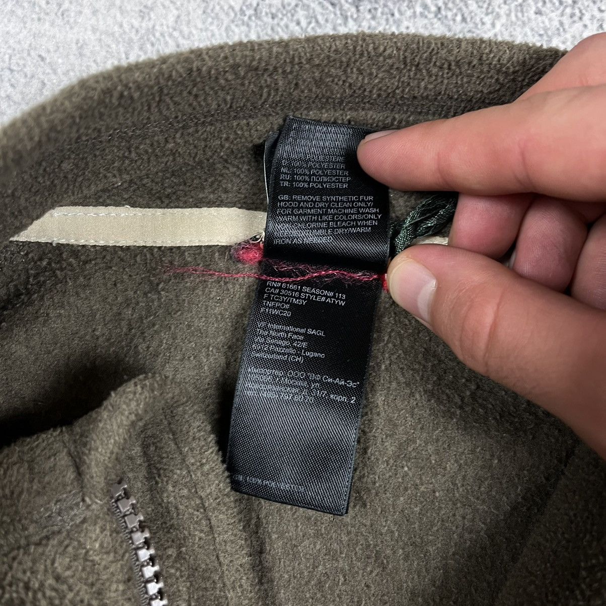Vintage Vintage TNF y2k fleece jacket Size M / US 6-8 / IT 42-44 - 15 Preview
