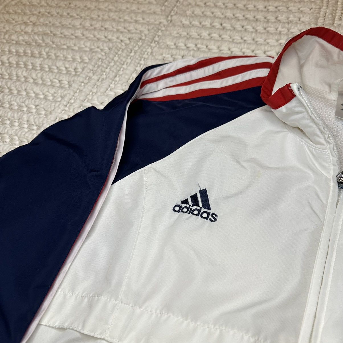 Adidas Rare 2004 Athens USA Windbreaker Jacket Size Large Size US L / EU 52-54 / 3 - 4 Thumbnail