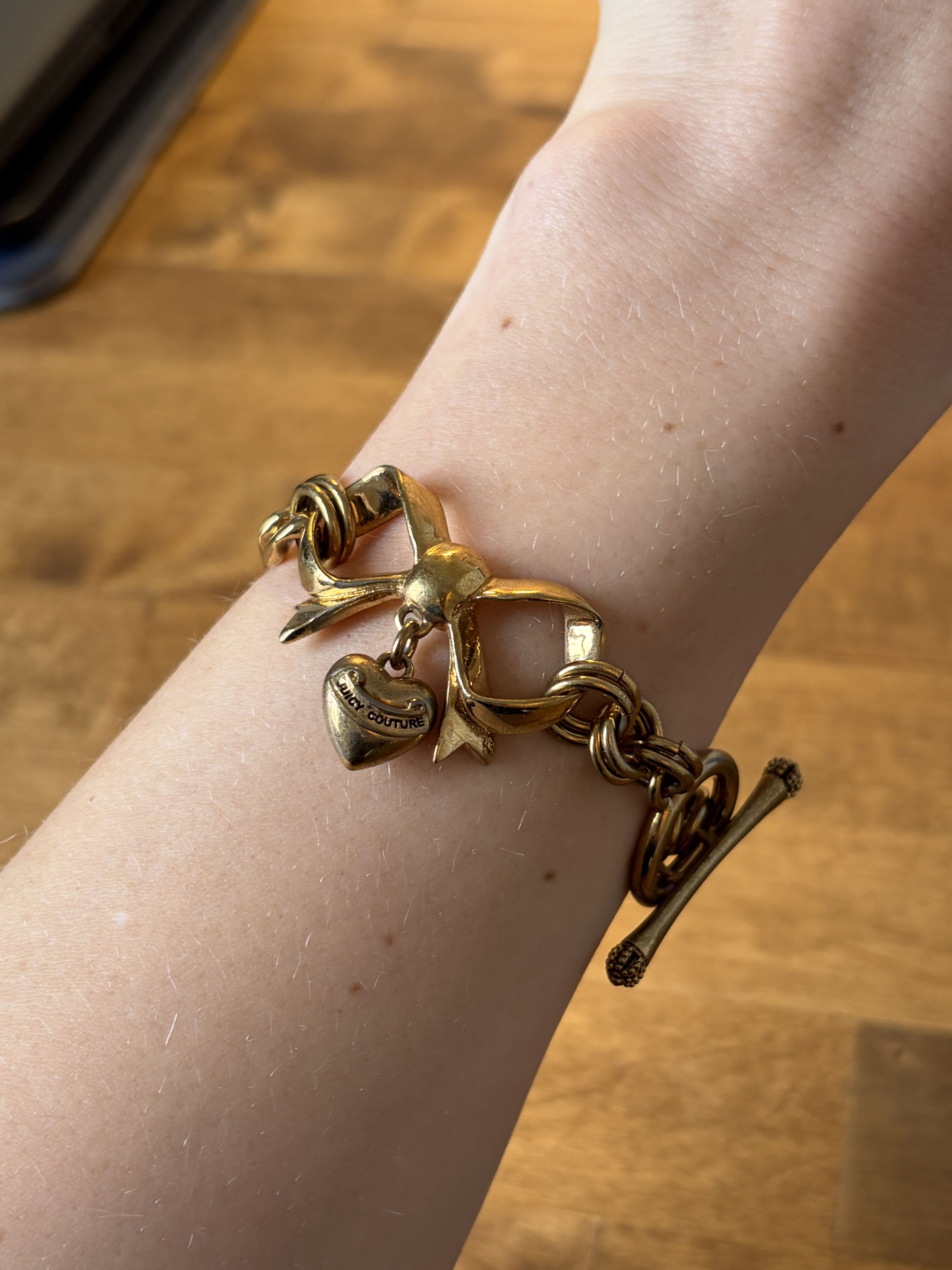 Juicy Couture Vintage Juicy Couture Bow Bracelet Size ONE SIZE - 1 Thumbnail