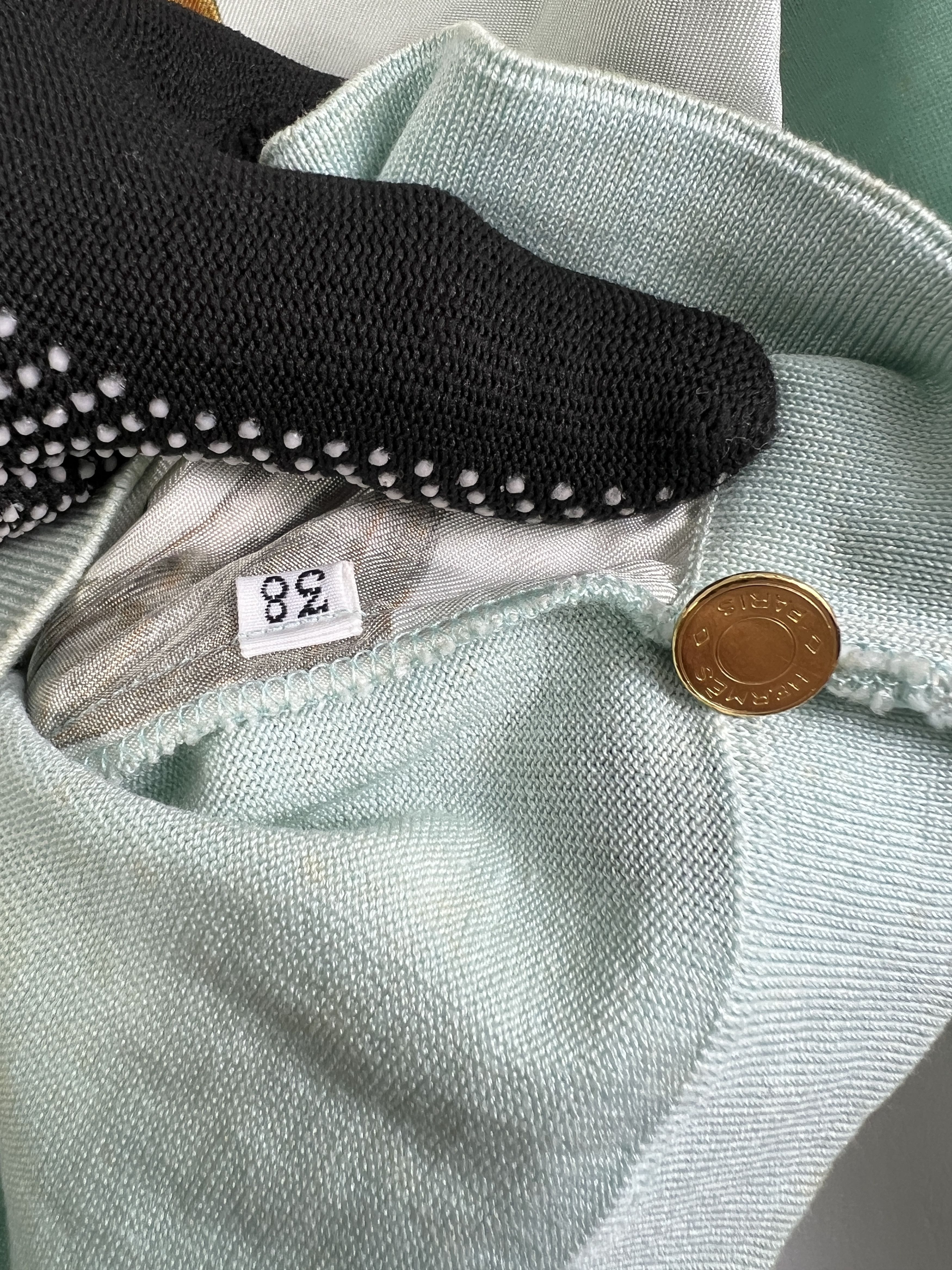 Hermes × Vintage Vintage HERMÈS Paris Printed Silk Sweatshirt (38) GTMPT962 Size S / US 4 / IT 40 - 6 Thumbnail