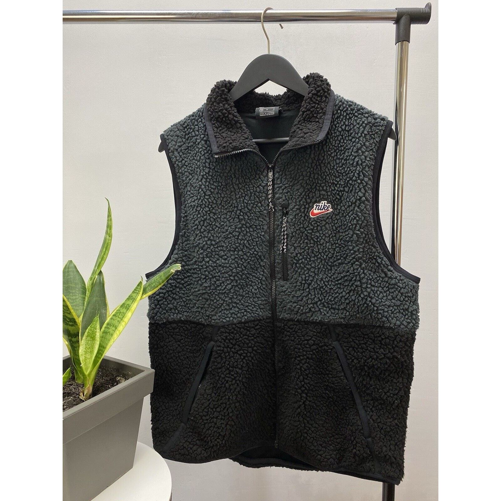 Nike Nike MMW Beryllium Utility Vest Black | Grailed