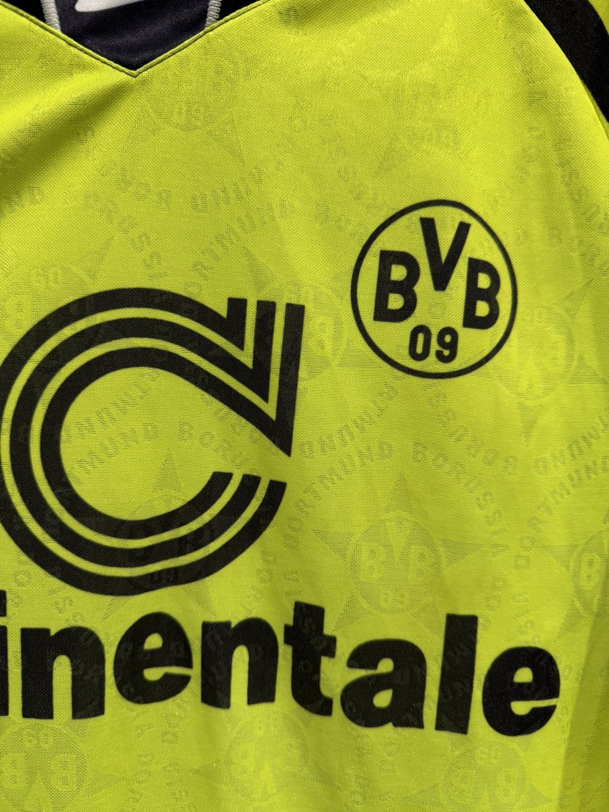 Nike Borussia Dortmund BVB 1994 1995 long sleeve Size US L / EU 52-54 / 3 - 6 Thumbnail