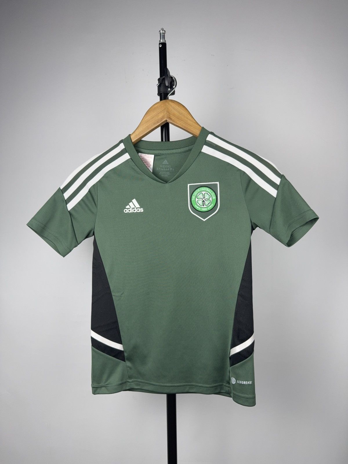 Adidas 00s Celtic FC Adidas AEROREADY Training Top 9–10Y / 140 Size US XXS / EU 40 - 1 Thumbnail