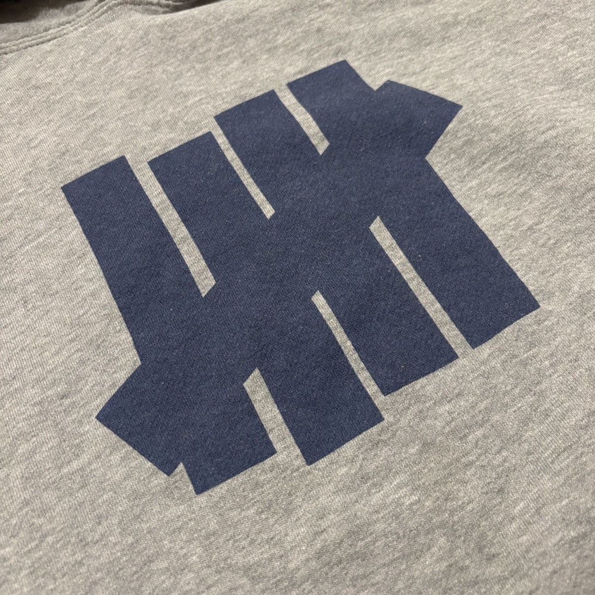 Undefeated Undefeated Classic Logo Pullover Hooded Sweatshirt size XL Size US XL / EU 56 / 4 - 3 Thumbnail