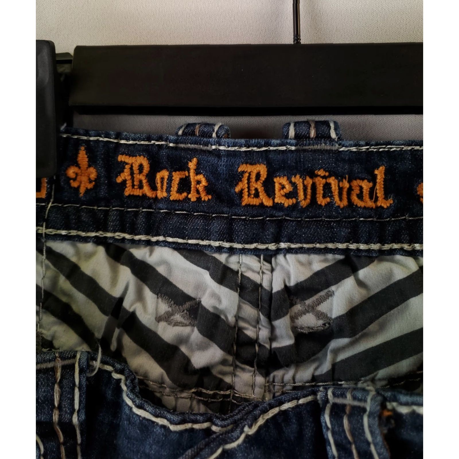 Vintage Rock Revival Jeans Phamy Straight Rocker Mens 36 Inseam 31 Blue Regular Size 36 33 (36x31 Actual) Size US 36 / EU 52 - 2 Thumbnail