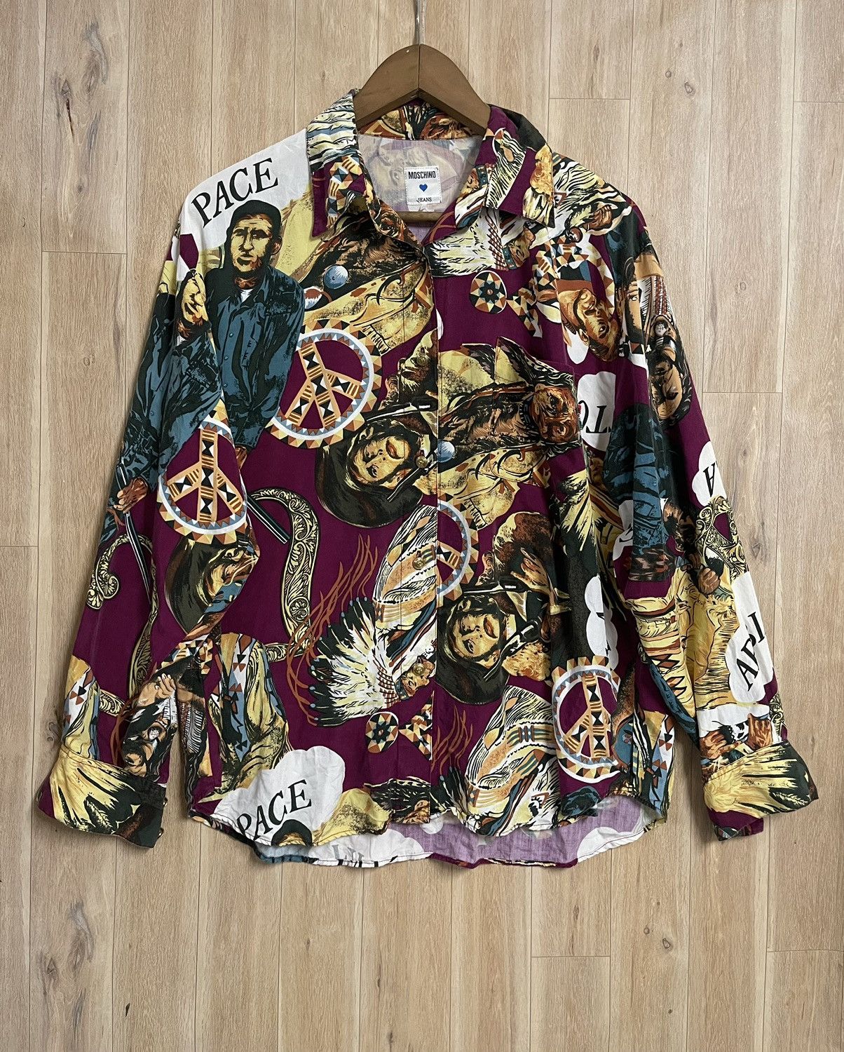 Moschino Vintage Moschino Hawaiian Shirt M Rayon Native Indian Rare Size US M / EU 48-50 / 2 - 1 Thumbnail