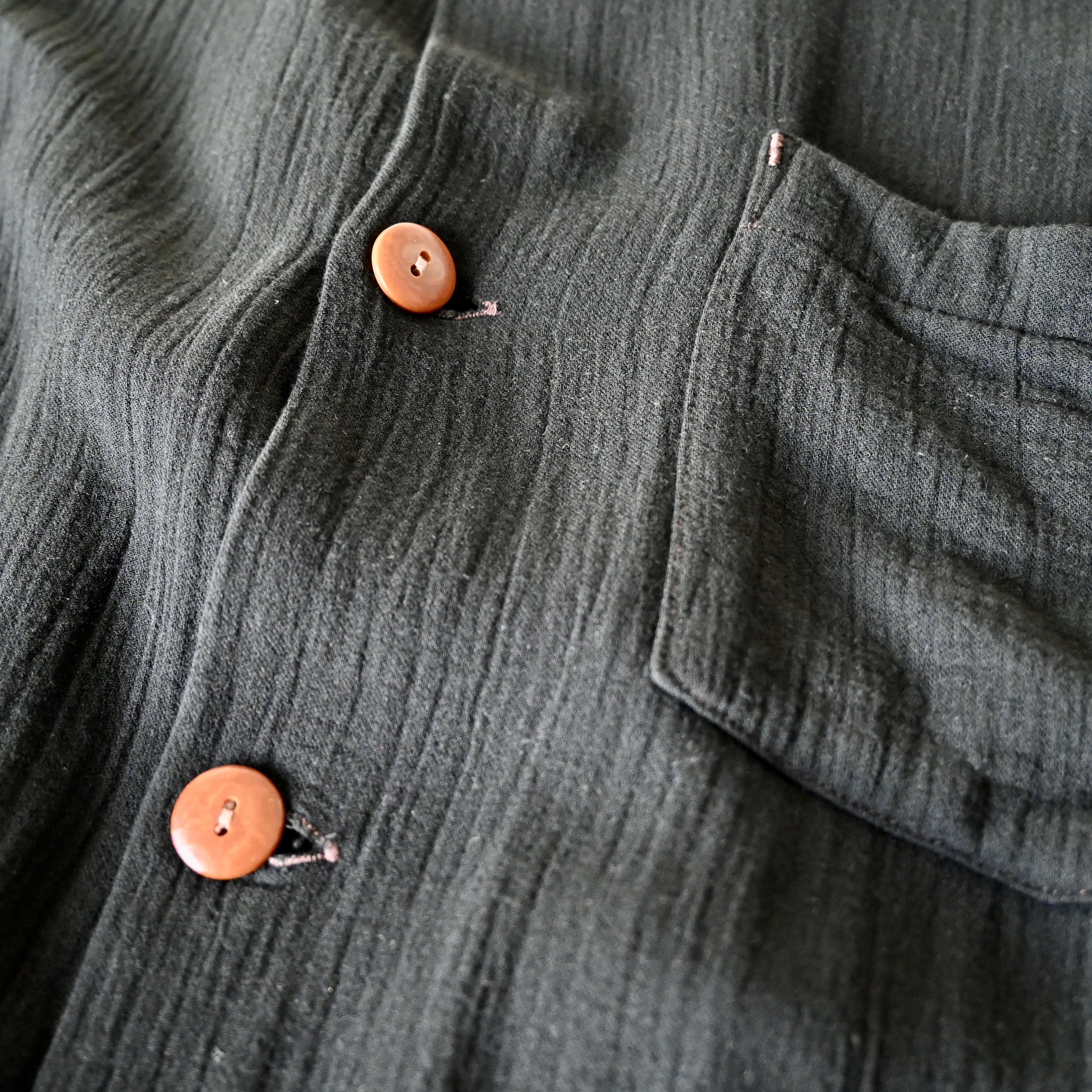 Dezert VTG 1980-90s Dezert black rayon x wool drapey shirt Size US L / EU 52-54 / 3 - 13 Thumbnail