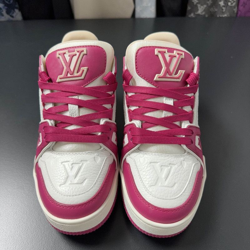 Louis Vuitton Louis Vuitton Stylish Low-top Sneakers in White and Purple Size US 5.5 / EU 38 - 2 Thumbnail