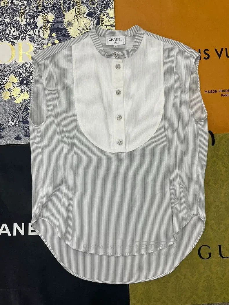 Chanel Chanel Sleeveless Striped Shirt. Size US M / EU 48-50 / 2 - 1 Thumbnail