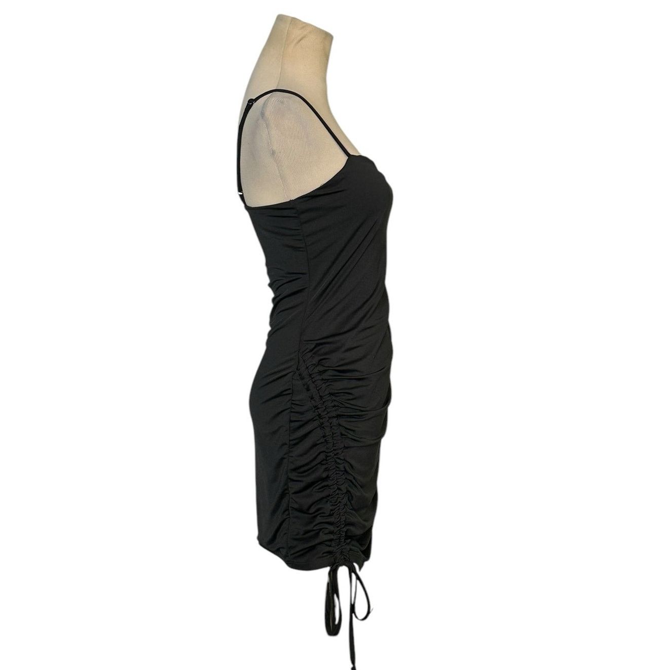 Forever 21 Forever 21 black ruched bodycon mini dress size Small Size S / US 4 / IT 40 - 6 Thumbnail