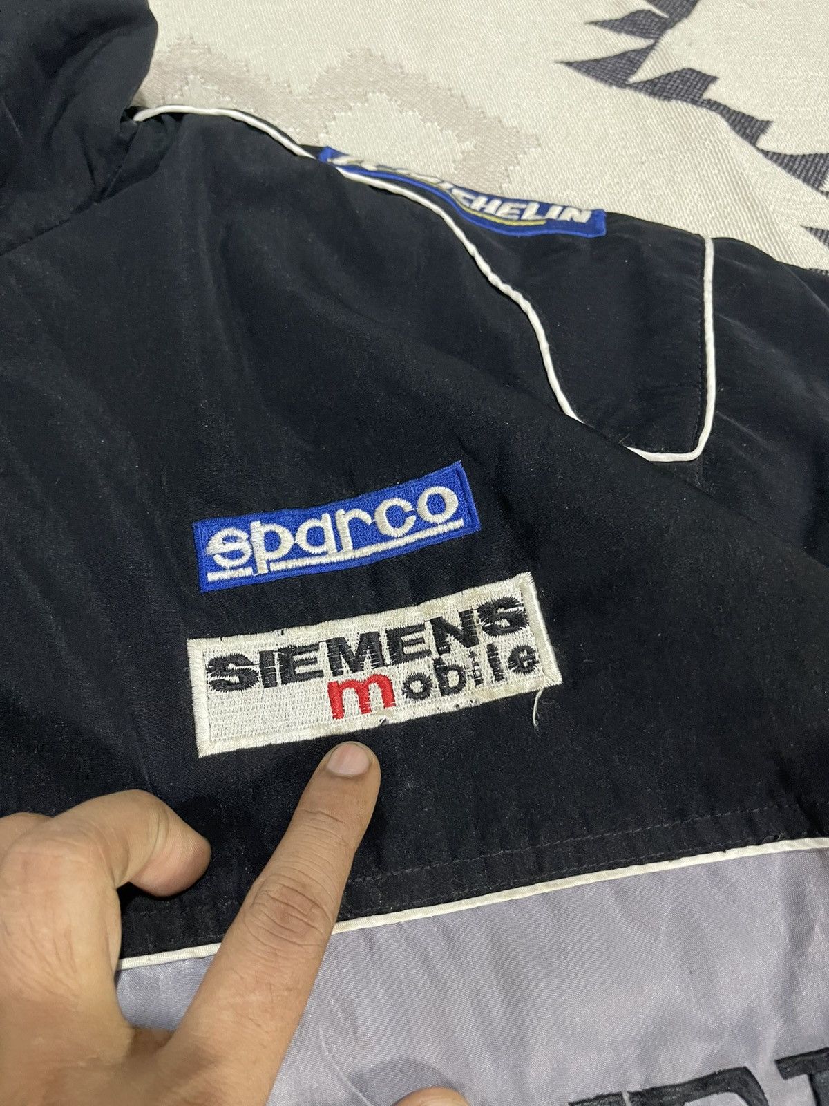 Mercedes-Benz 2000s MARCEDES - BENZ MCLAREN TEAM RACING JACKET DISTRESSED Size US XL / EU 56 / 4 - 11 Thumbnail