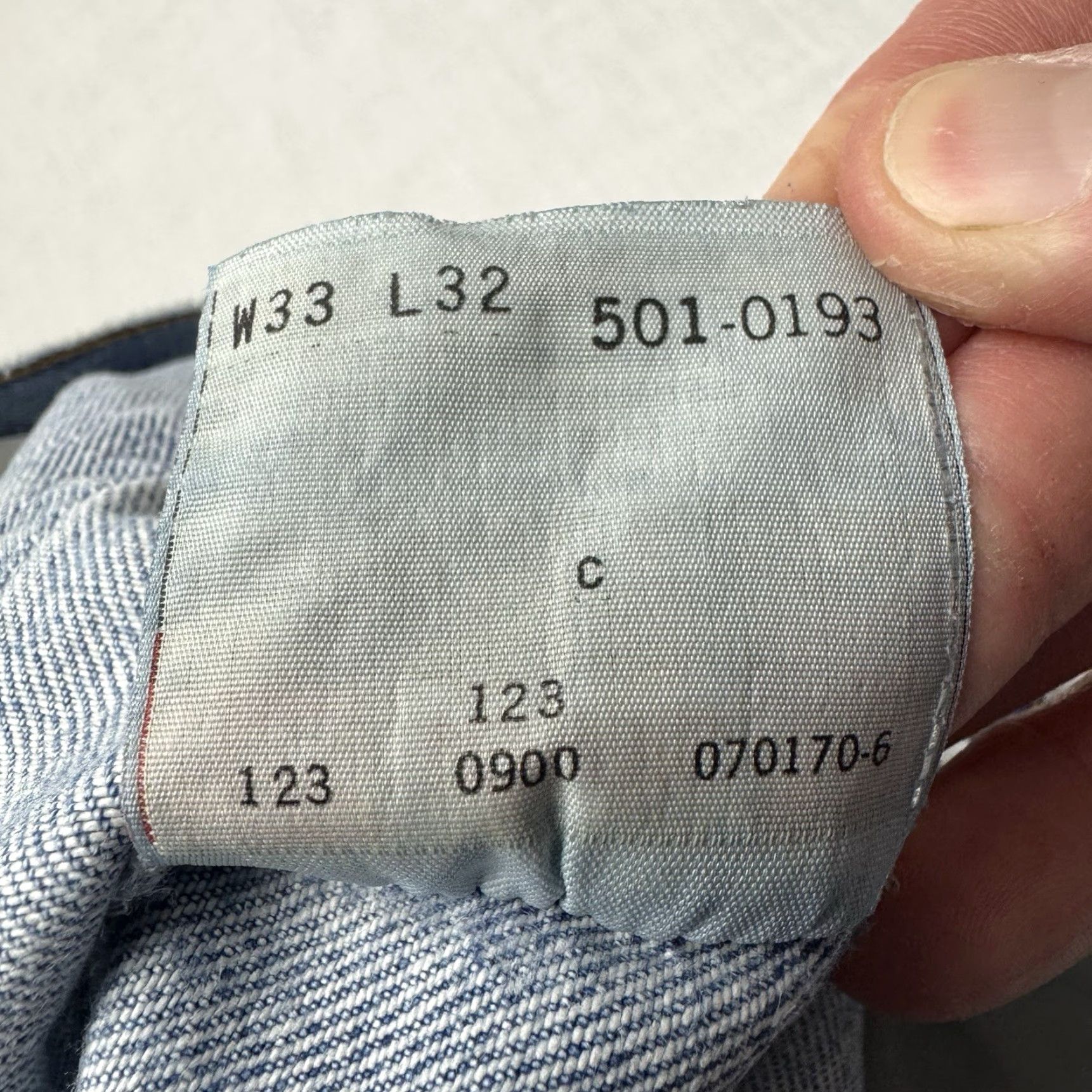 Levi's VINTAGE Levi's 501 Jeans Adult 33x32 Button Fly Straight Mens Blue 90s Denim Size US 33 - 6 Thumbnail