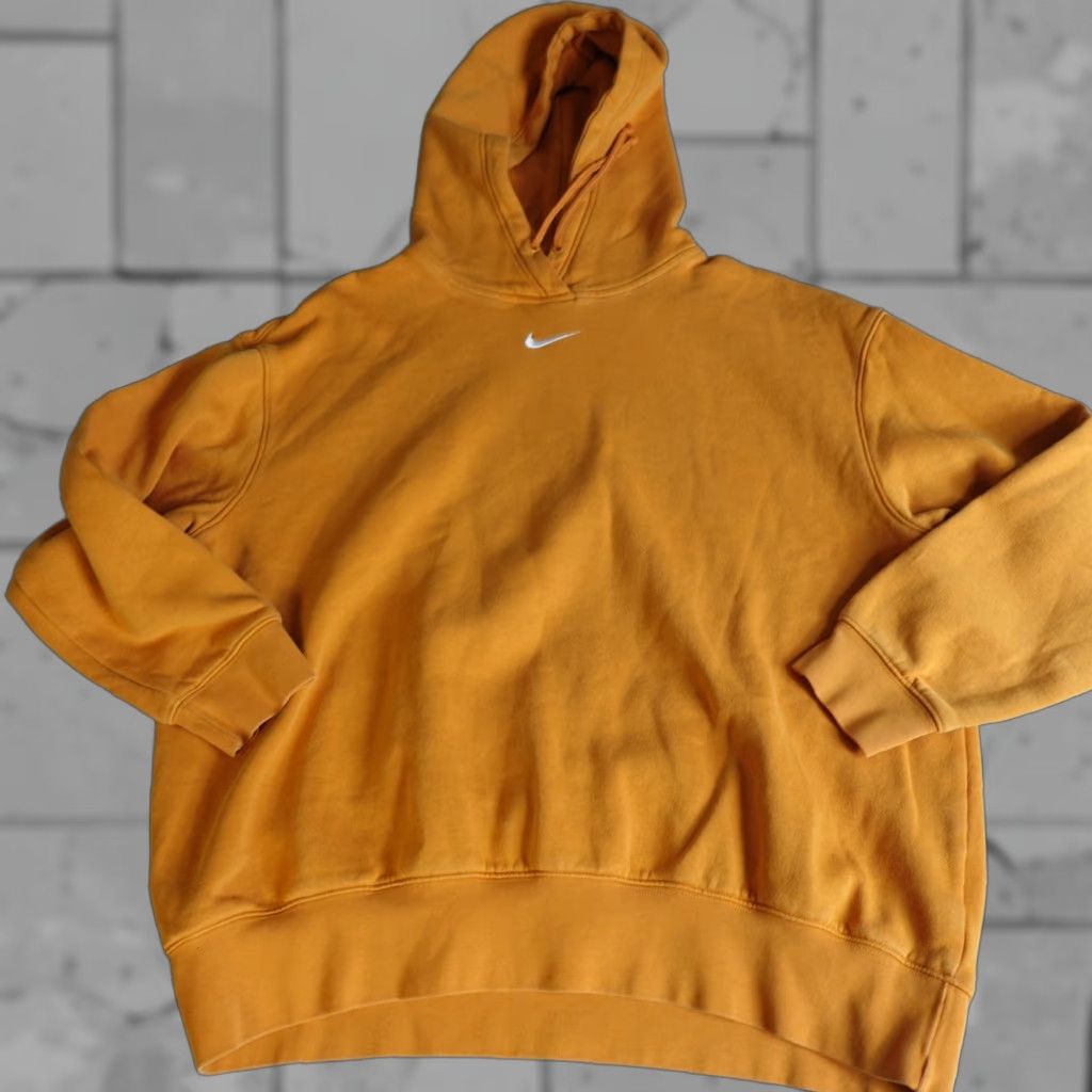 Nike VINTAGE Nike Hoodie Women M Orange Center Swoosh NSW Essential DJ7668-738 Pullover Long Sleeve Casual Activewear Size M / US 6-8 / IT 42-44 - 1 Thumbnail