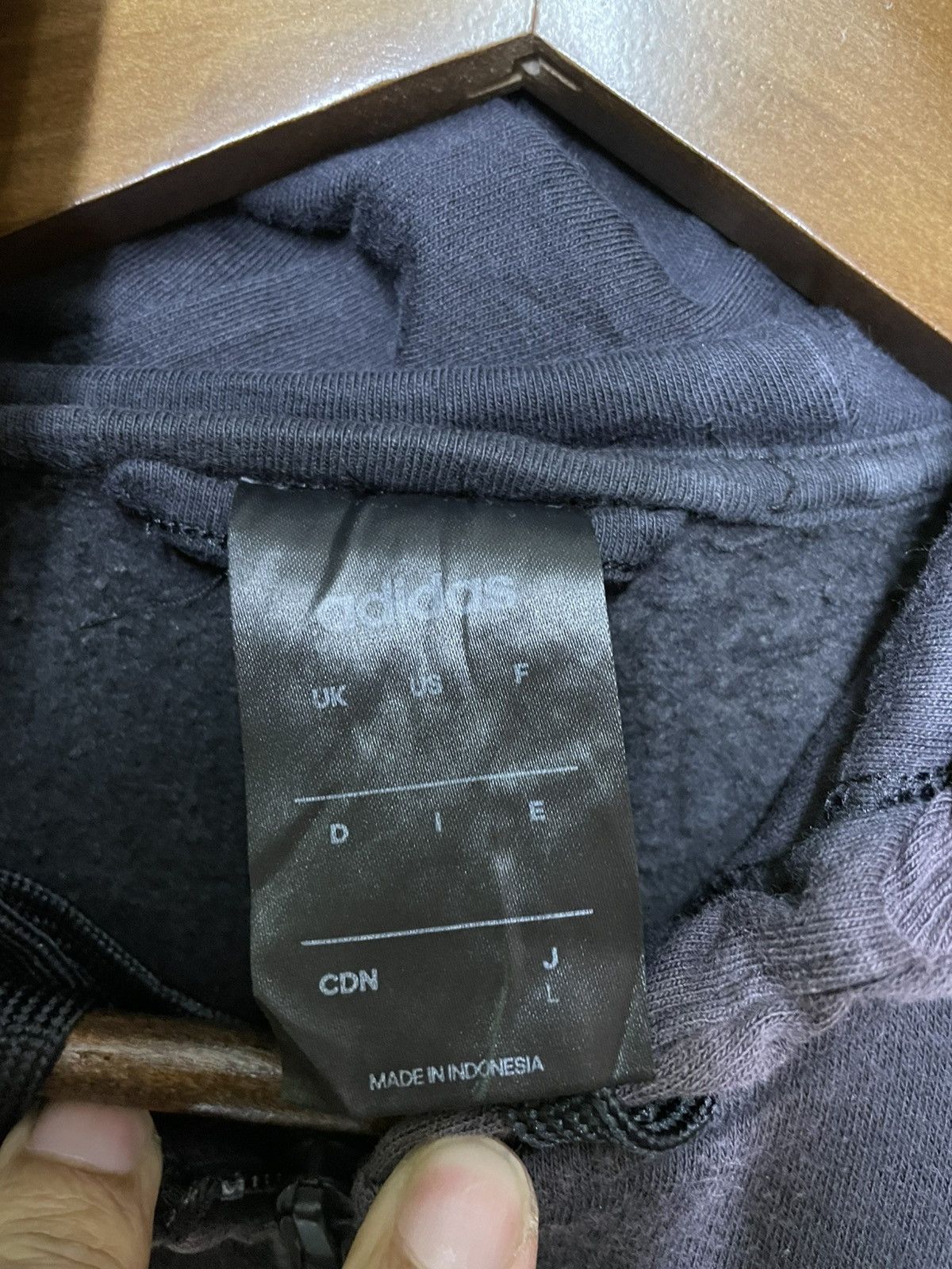 Adidas Adidas hoodie big logo printed sweatshirt Size US S / EU 44-46 / 1 - 6 Thumbnail