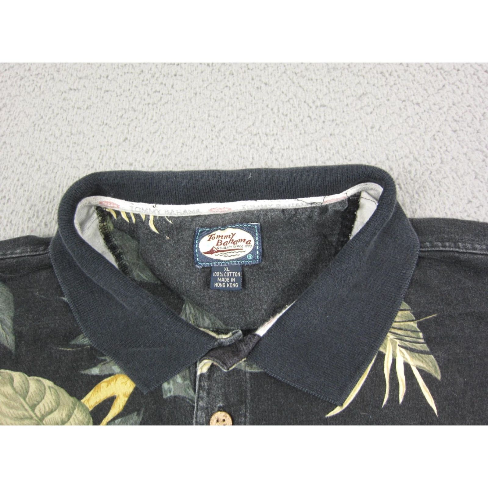 Tommy Bahama Tommy Bahama Polo Shirt XL Black Floral 90s Men Shirt Polo Short Sleeve Casual Vintage No Size US XL / EU 56 / 4 - 4 Thumbnail