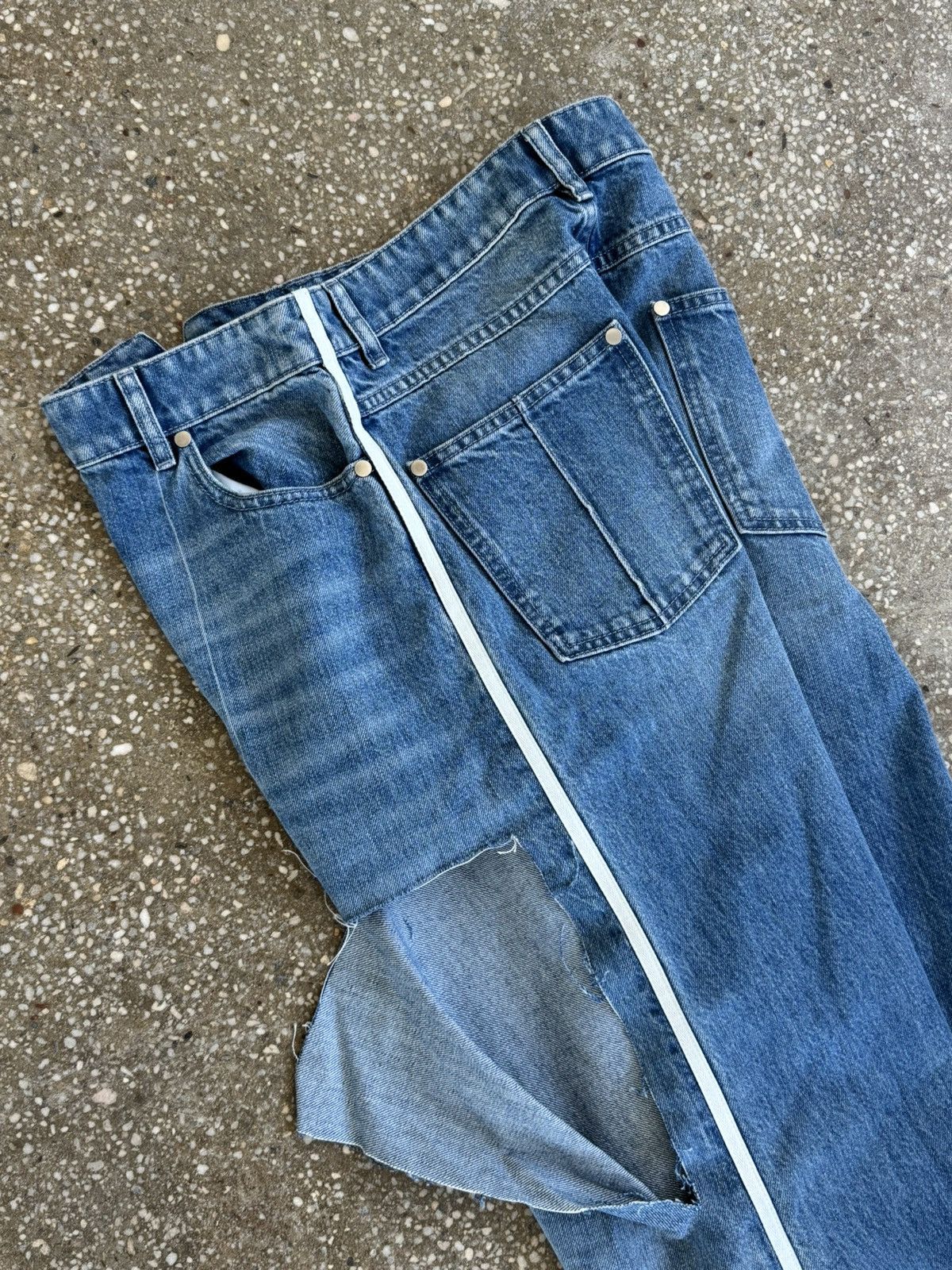 Peter Do PETER DO F/W 22 TATTOO TEAR DENIM FLARED JEANS Size 26" / US 2 / IT 38 - 8 Thumbnail