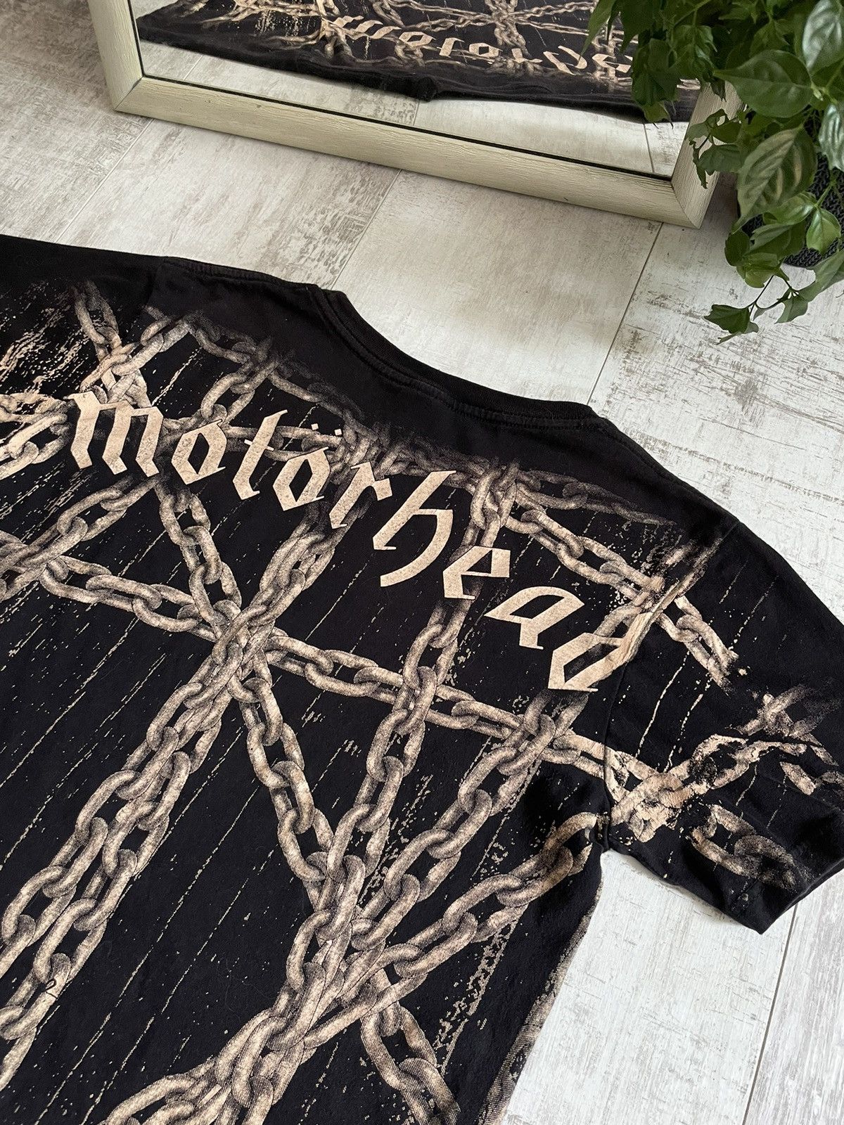 Band Tees Vintage 00’s Motörhead T-Shirt Over Printed Rock Band Size US S / EU 44-46 / 1 - 6 Thumbnail
