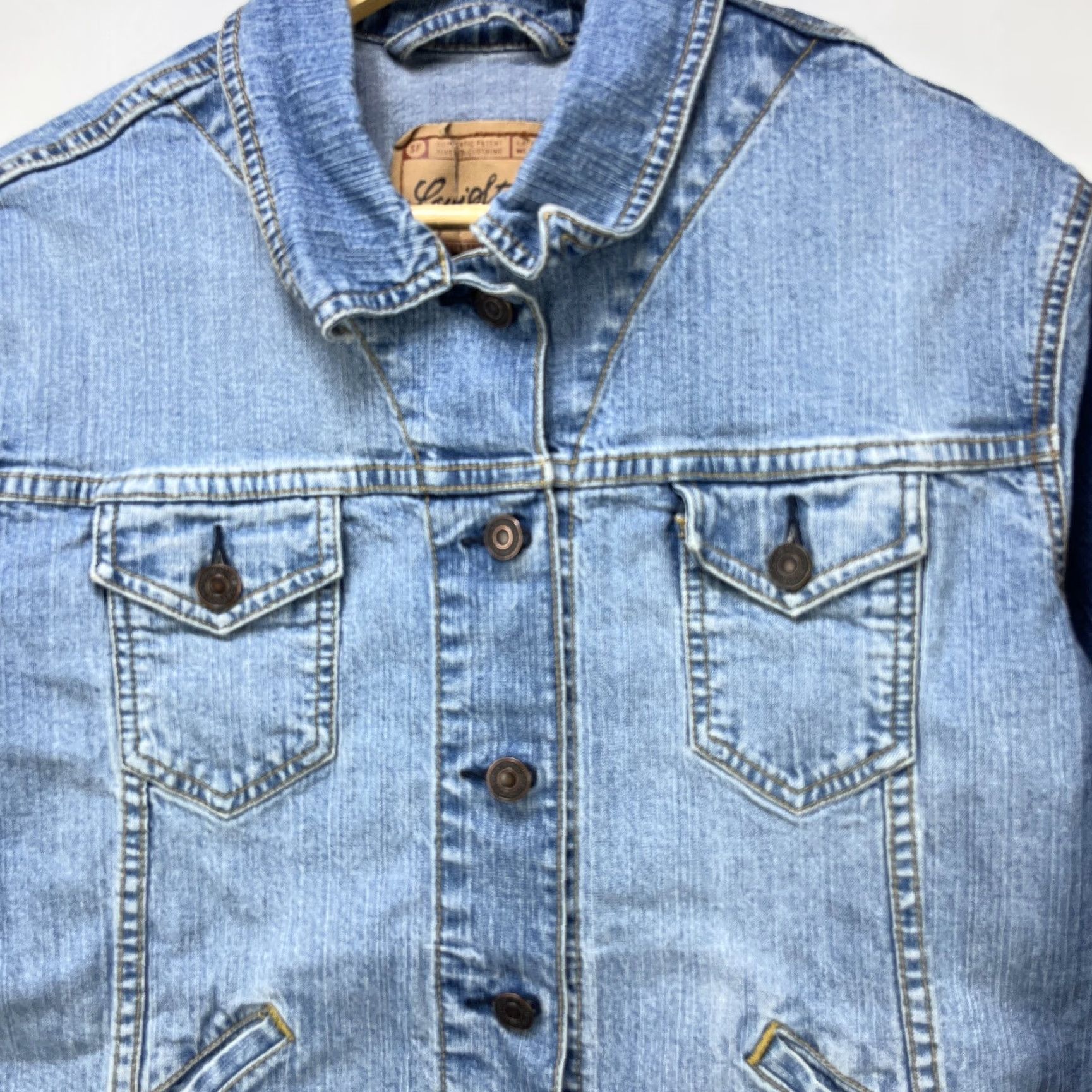 Levi's VINTAGE Levi's Denim Jacket Womens L Blue Denim Jacket Womens L Jeans Jacket Size L / US 10 / IT 46 - 3 Thumbnail