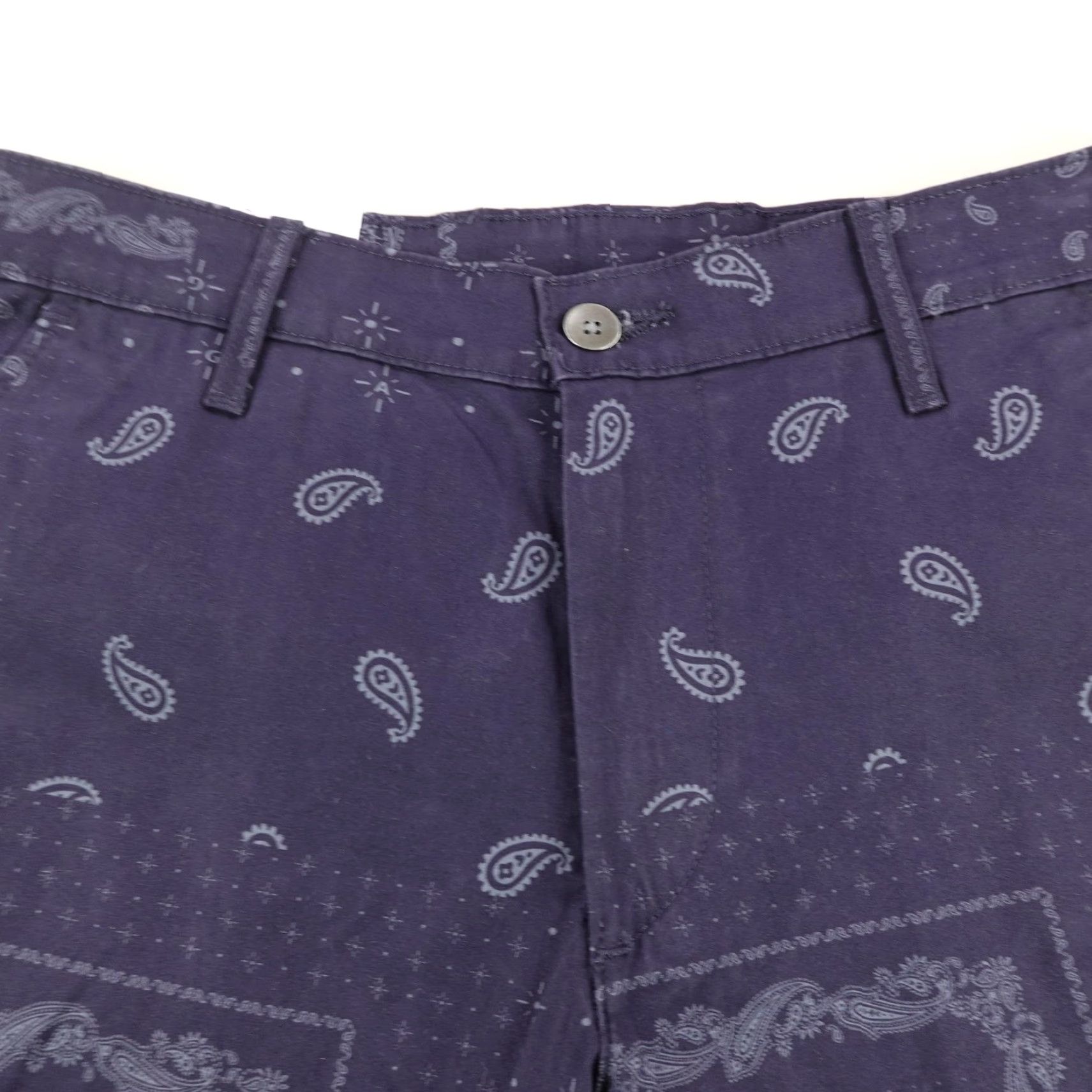 Vintage VINTAGE AG Adriano Goldschmied Men’s Slim Fit Chino Shorts 31 Navy Blue Paisley Bandana Classic 5-Pocket Size US 31 - 2 Thumbnail