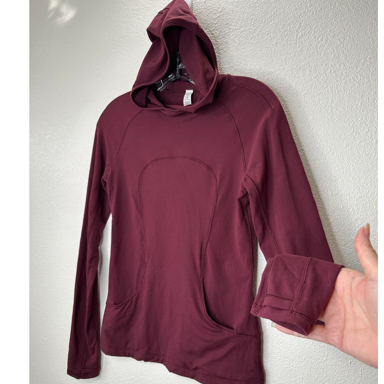 Lululemon Lululemon Burgundy Long Sleeve Front Pocket Hooded Shirt 4 Size S / US 4 / IT 40 - 4 Thumbnail