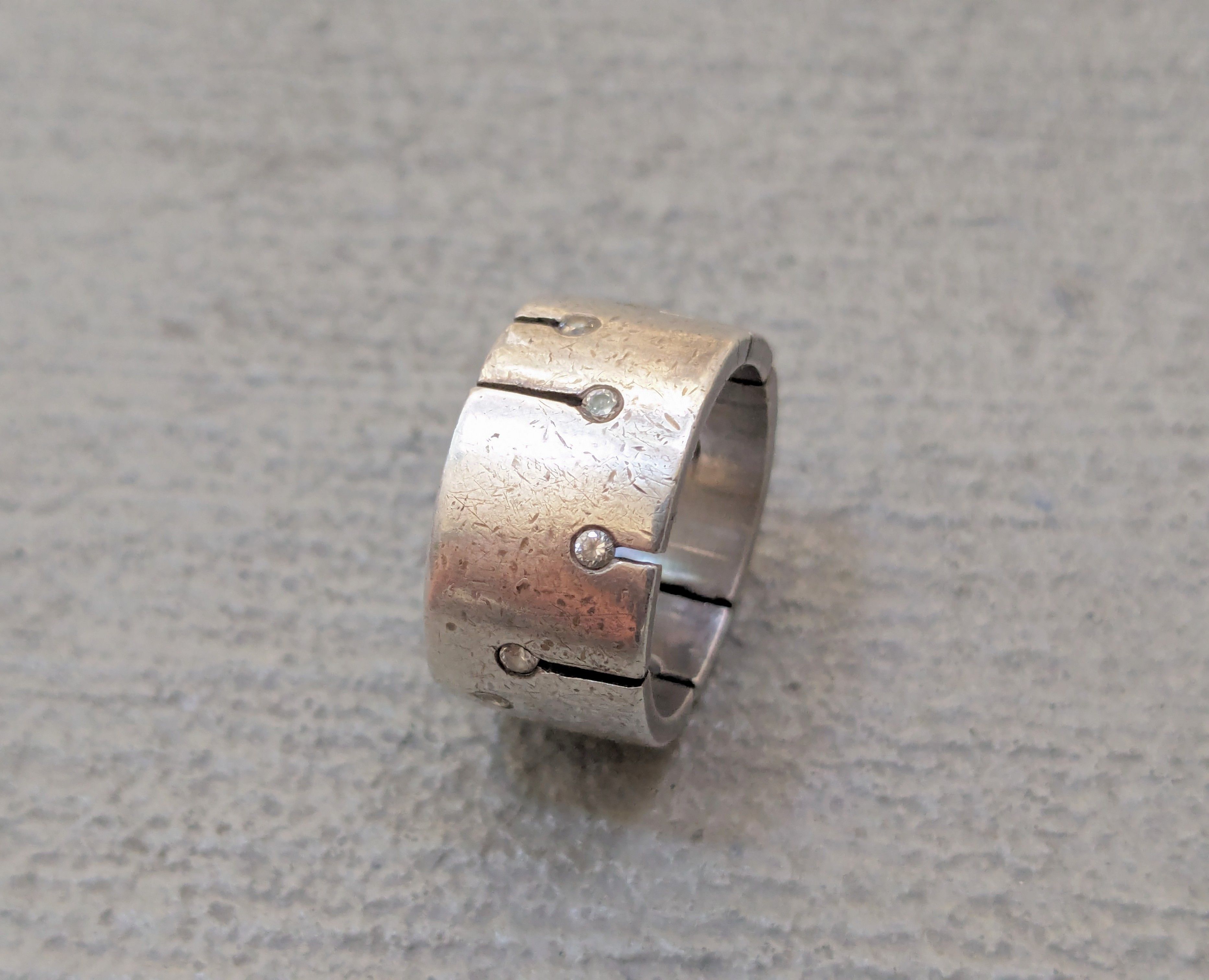 Jewelry Vintage Sterling Silver Ring Clear CZ Size 5.5 Modern Size ONE SIZE - 9 Thumbnail