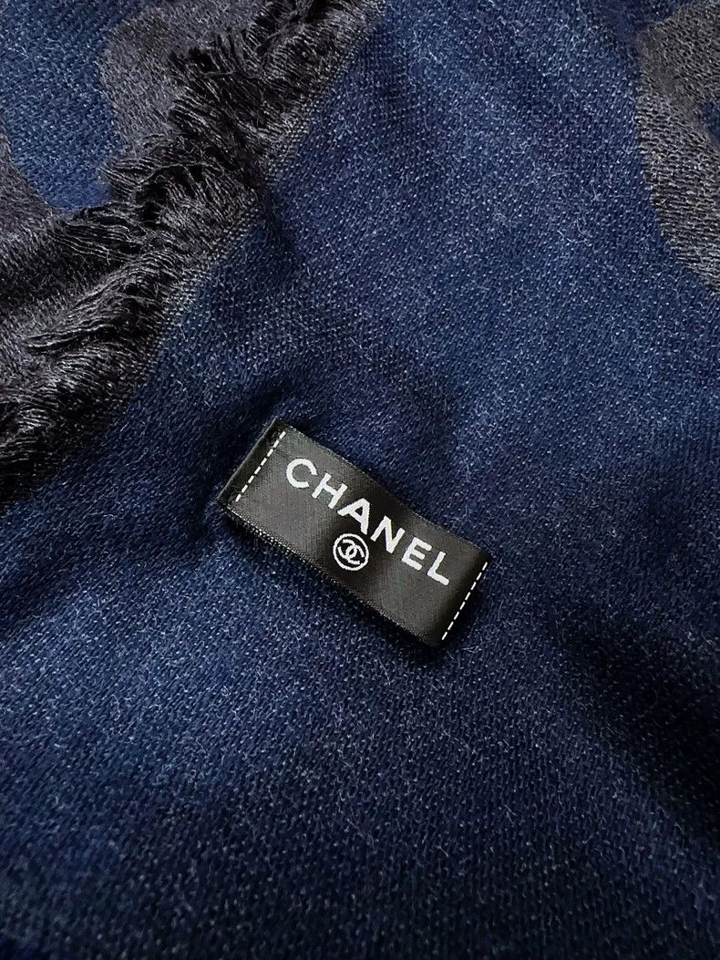 Chanel Chanel Dark blue and gray letter cashmere silk scarf Size ONE SIZE - 4 Thumbnail
