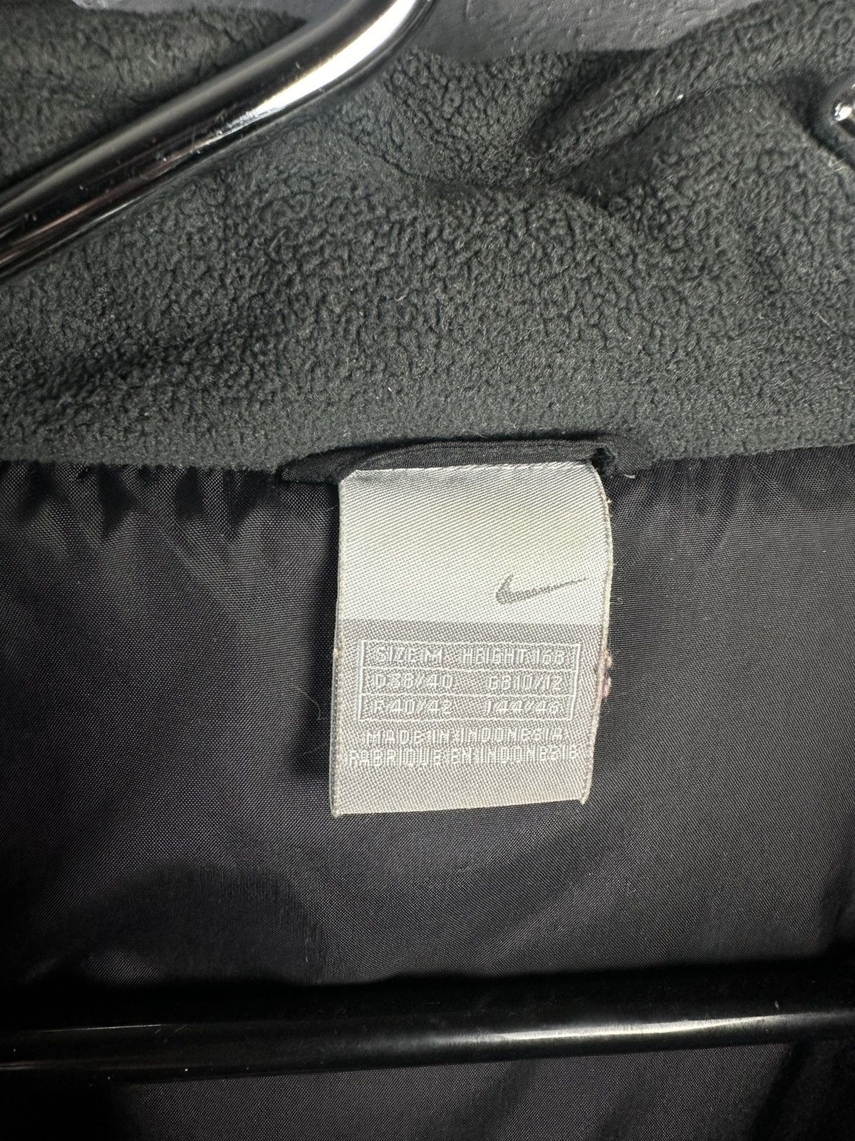Nike × Vintage Nike Vintage 90s Small Logo Black Down Jacket Winter Puffer Size M / US 6-8 / IT 42-44 - 6 Thumbnail