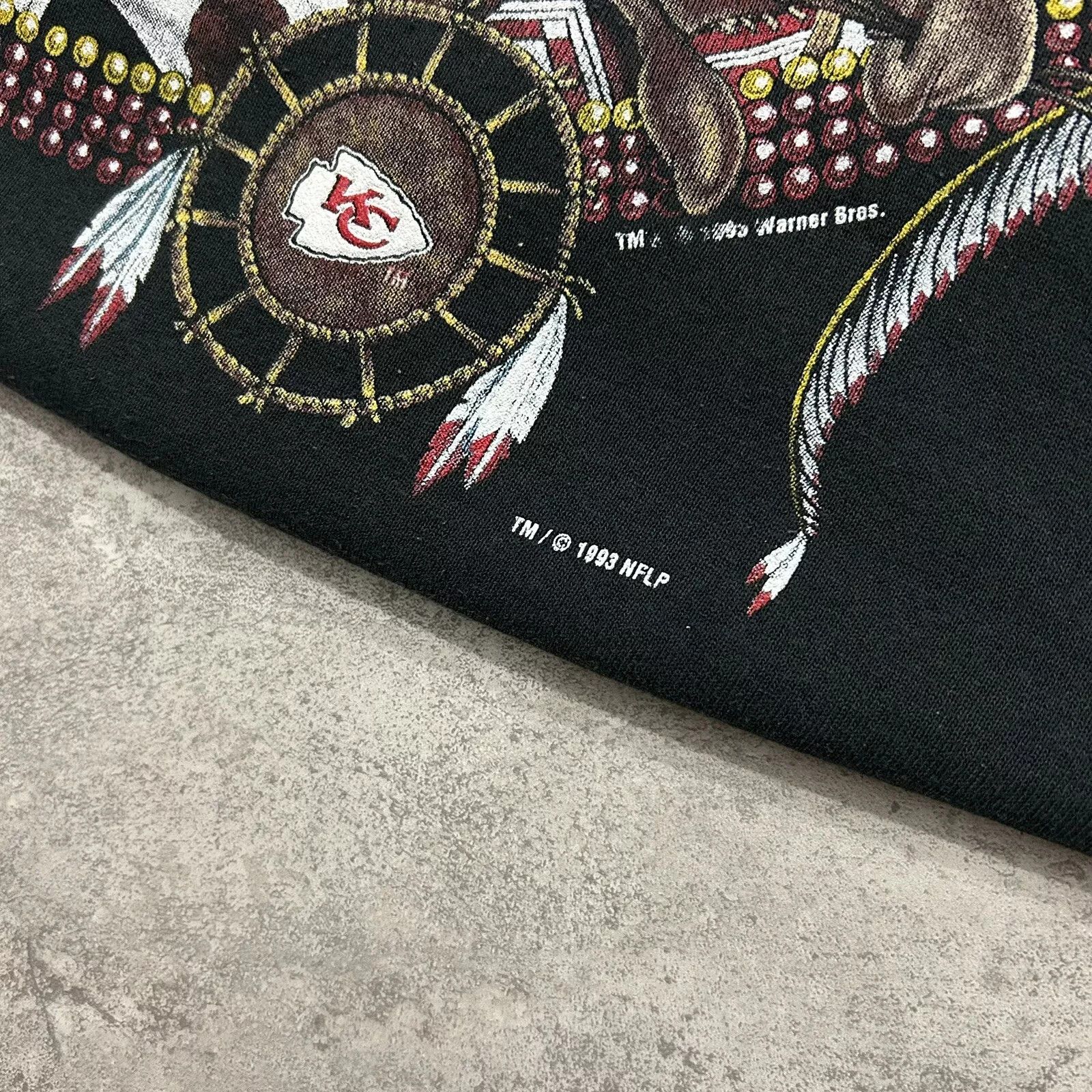 NFL × Vintage KANSAS CITY CHIEFS TAZ LOONEY TUNES 1993 SWEATSHIRT SIZE XL Size US XL / EU 56 / 4 - 3 Thumbnail