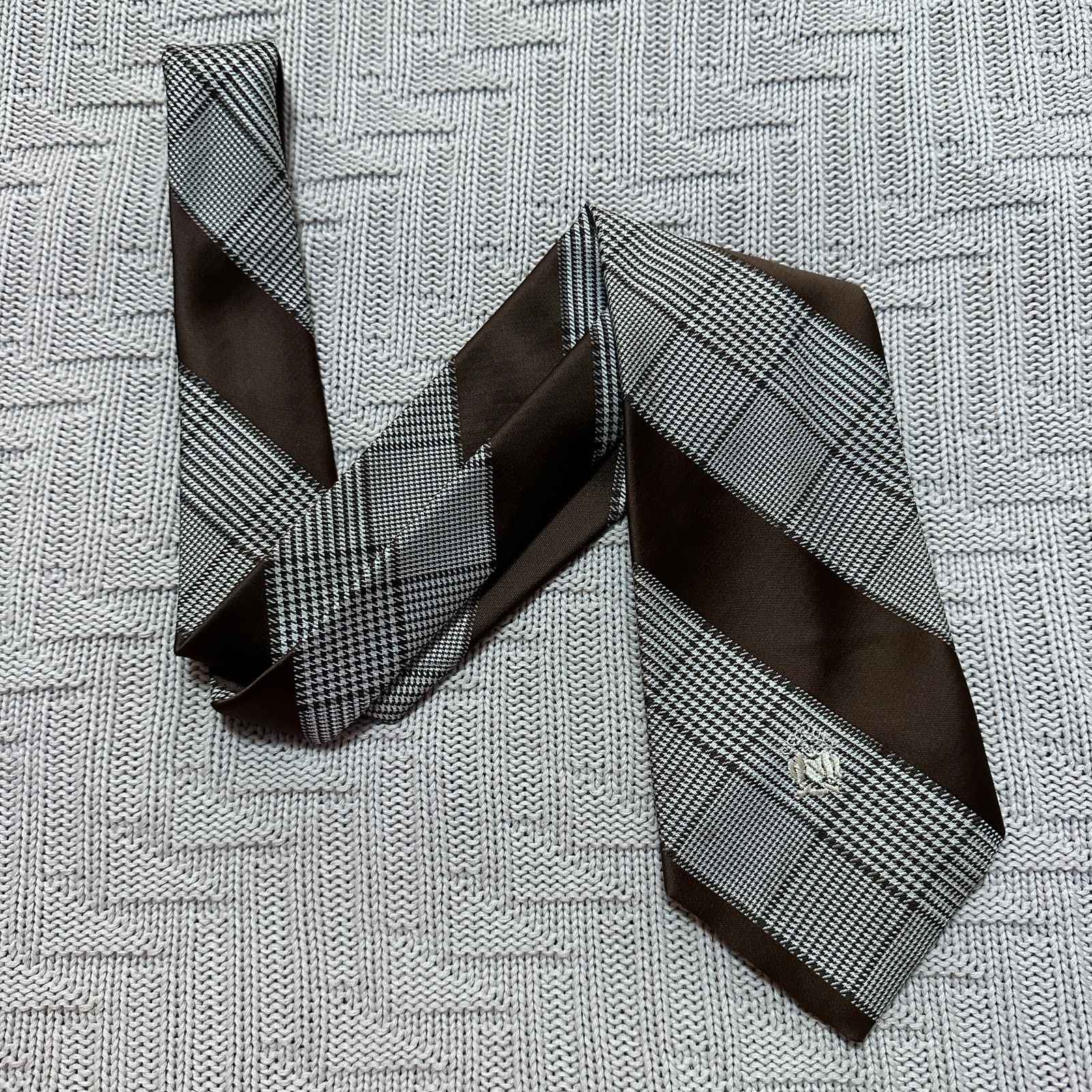 Oleg Cassini Vintage Oleg Cassini brown houndstooth striped men's tie Size ONE SIZE - 1 Thumbnail