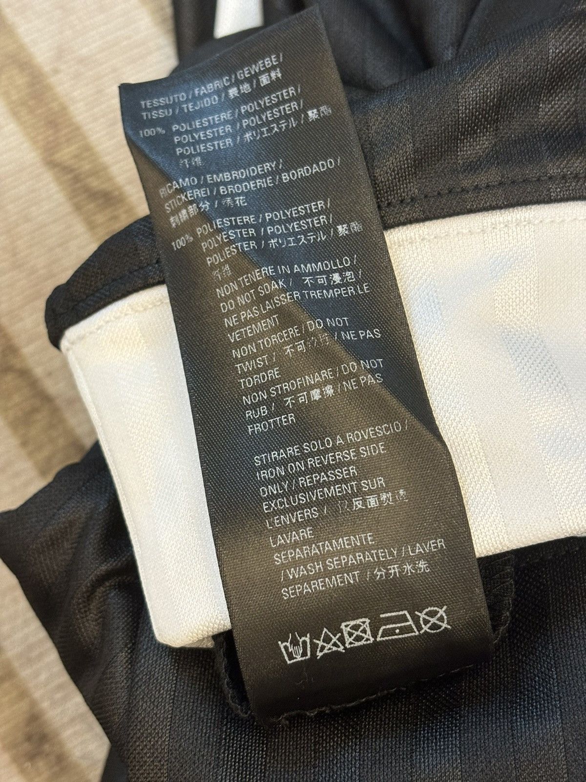 Balenciaga Balenciaga soccer hood scarf Size ONE SIZE - 11 Thumbnail