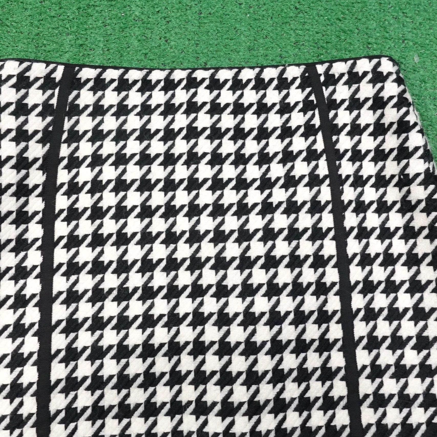 White House Black Market White House Black Market Skirt Womens 10 Houndstooth Wool Lined Career Work Offi Size 32" / US 10 / IT 46 - 2 Thumbnail