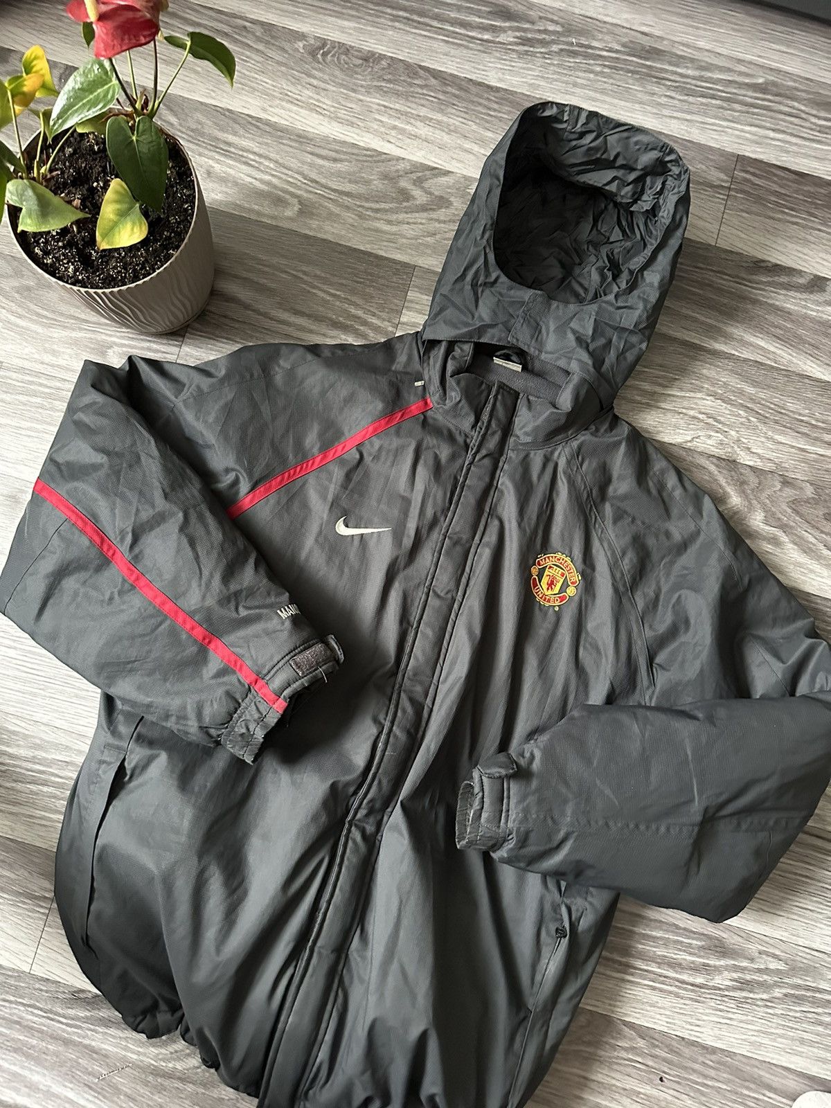 Nike Nike Manchester United Vintage 90s Puffer Jacket size XL Size US XL / EU 56 / 4 - 2 Thumbnail